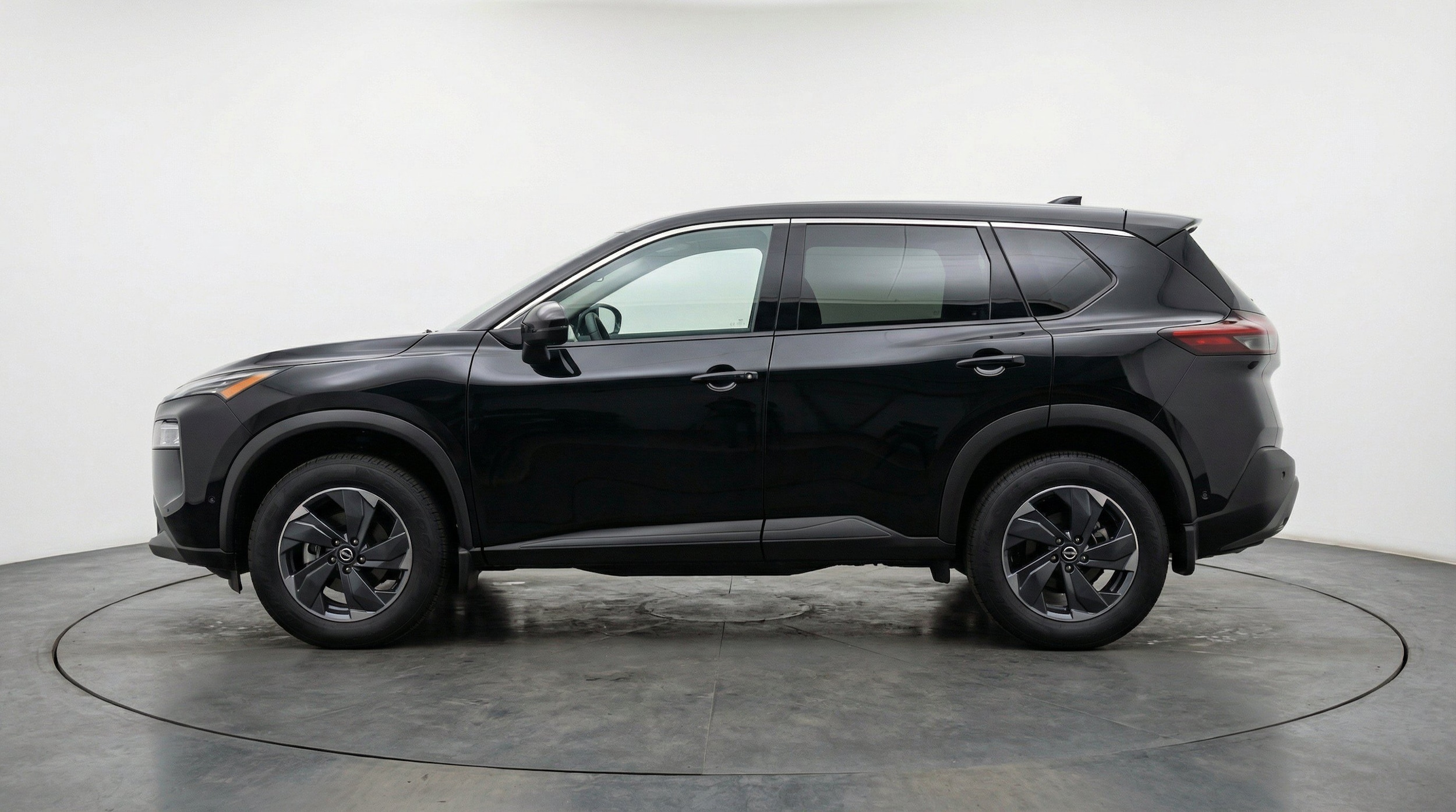 Thumbnail: 2025 Nissan Rogue - 5