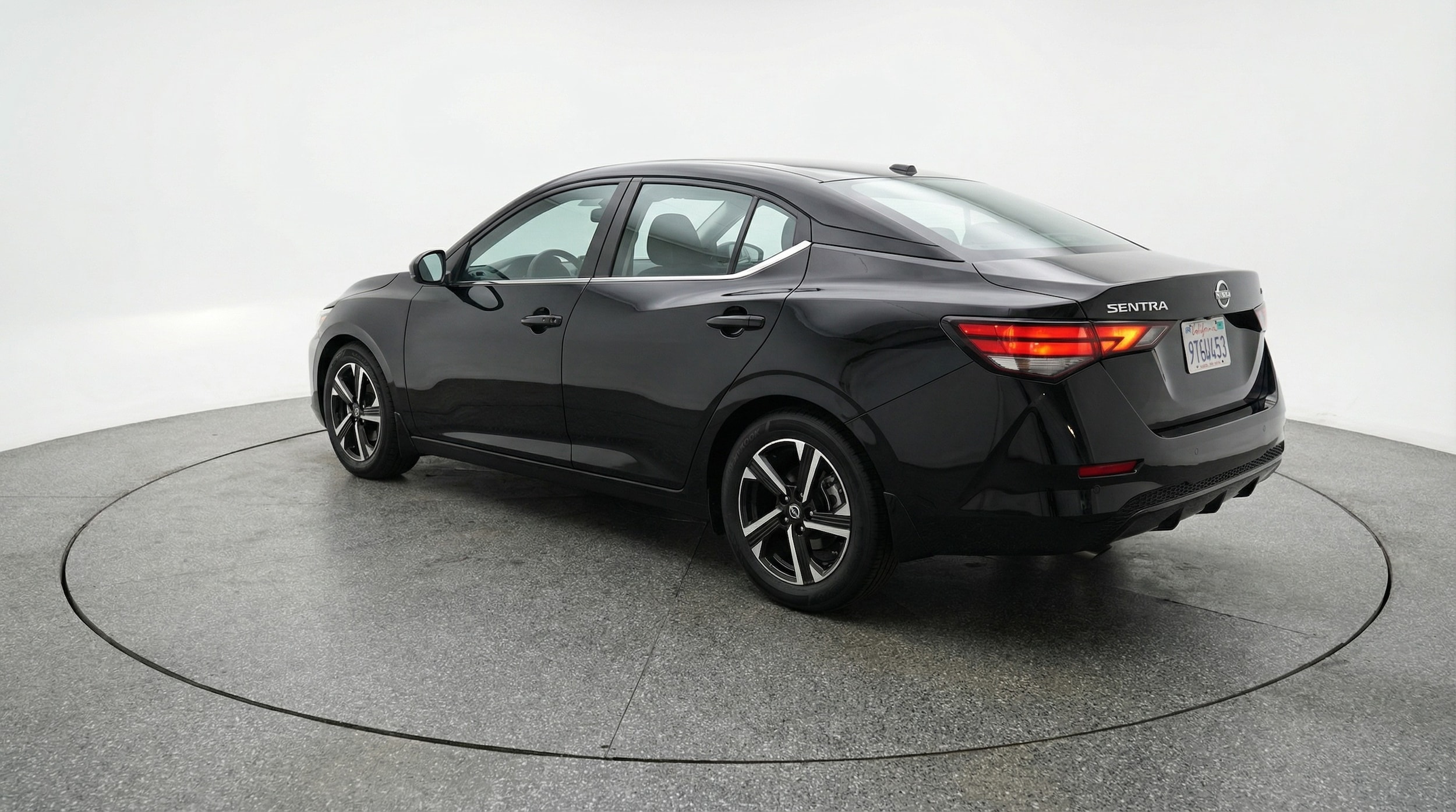 Thumbnail: 2025 Nissan Sentra - 5