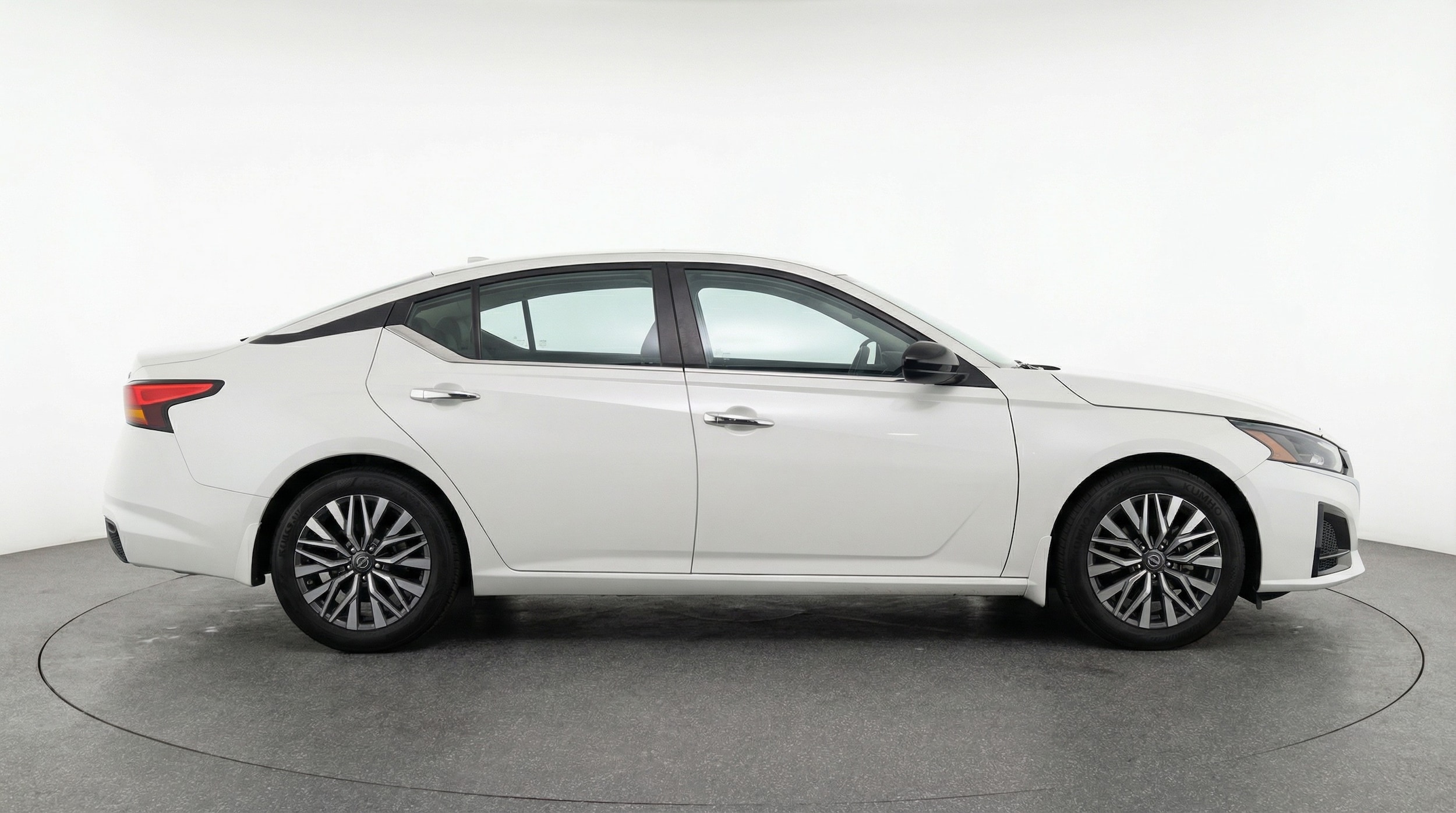 Thumbnail: 2025 Nissan Altima - 8