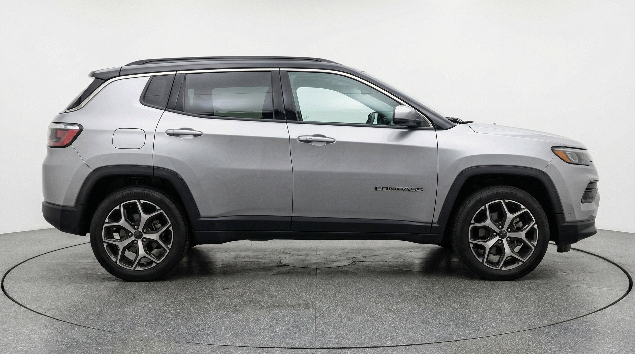 Thumbnail: 2025 Jeep Compass - 11