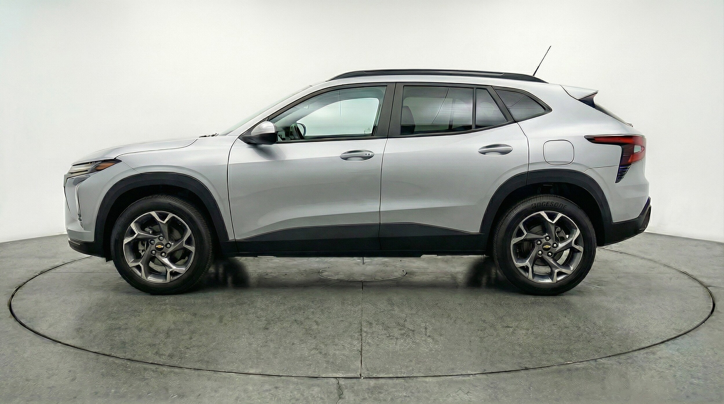 Thumbnail: 2025 Chevrolet Trax - 5