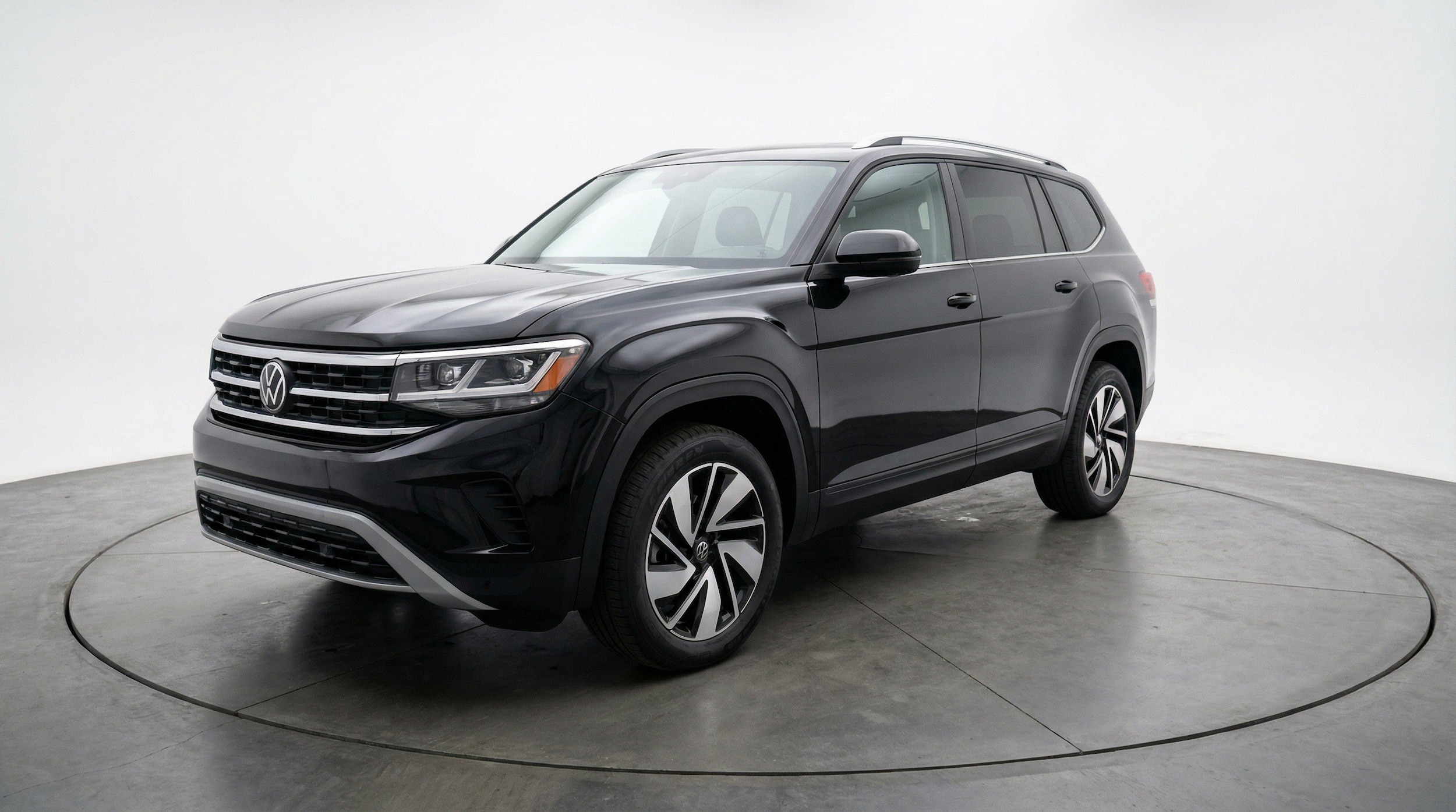 Thumbnail: 2026 Volkswagen Atlas - 3