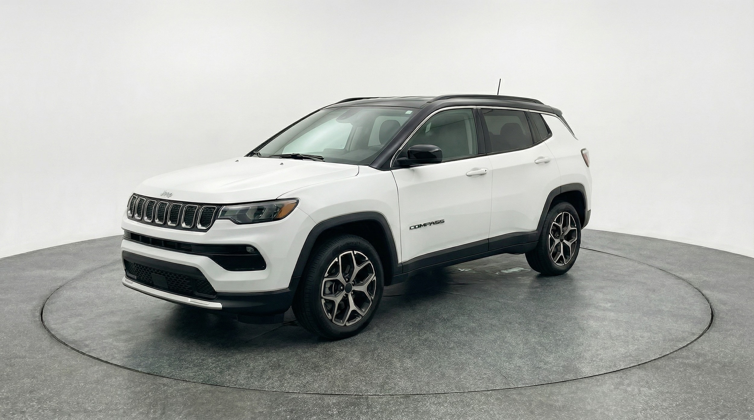 Thumbnail: 2025 Jeep Compass - 3