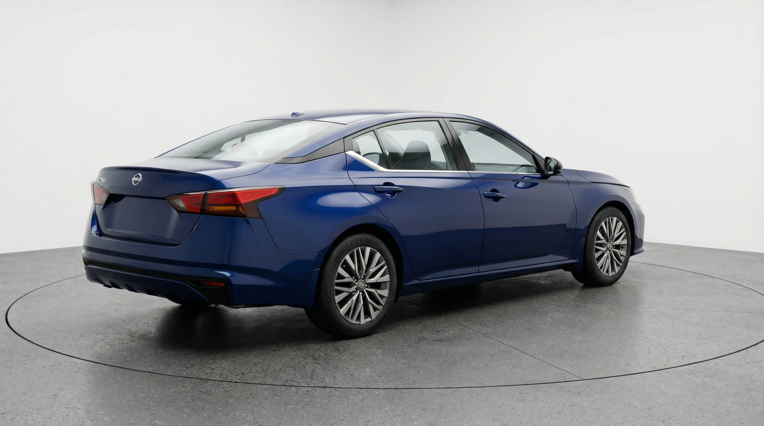 Thumbnail: 2025 Nissan Altima - 9