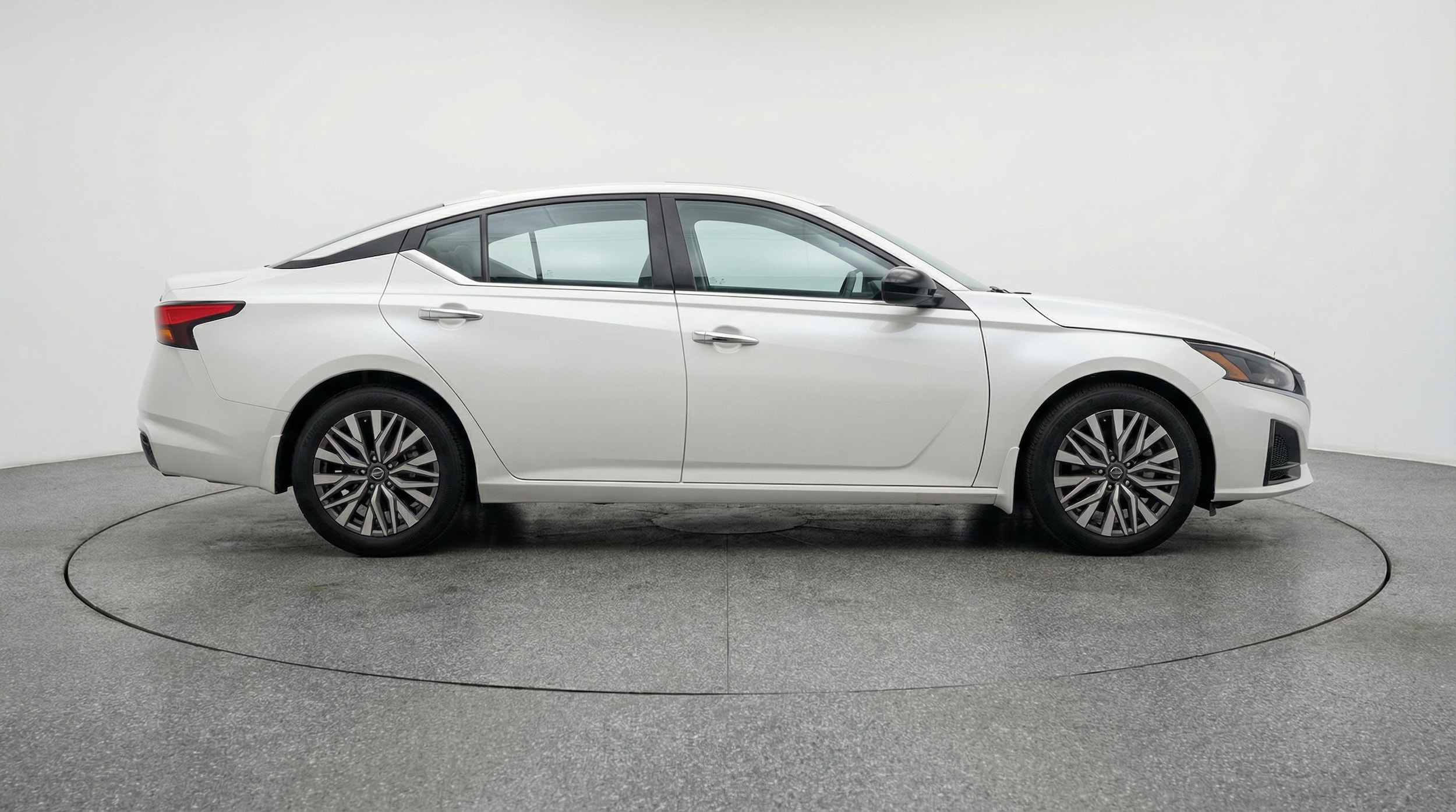 Thumbnail: 2025 Nissan Altima - 8