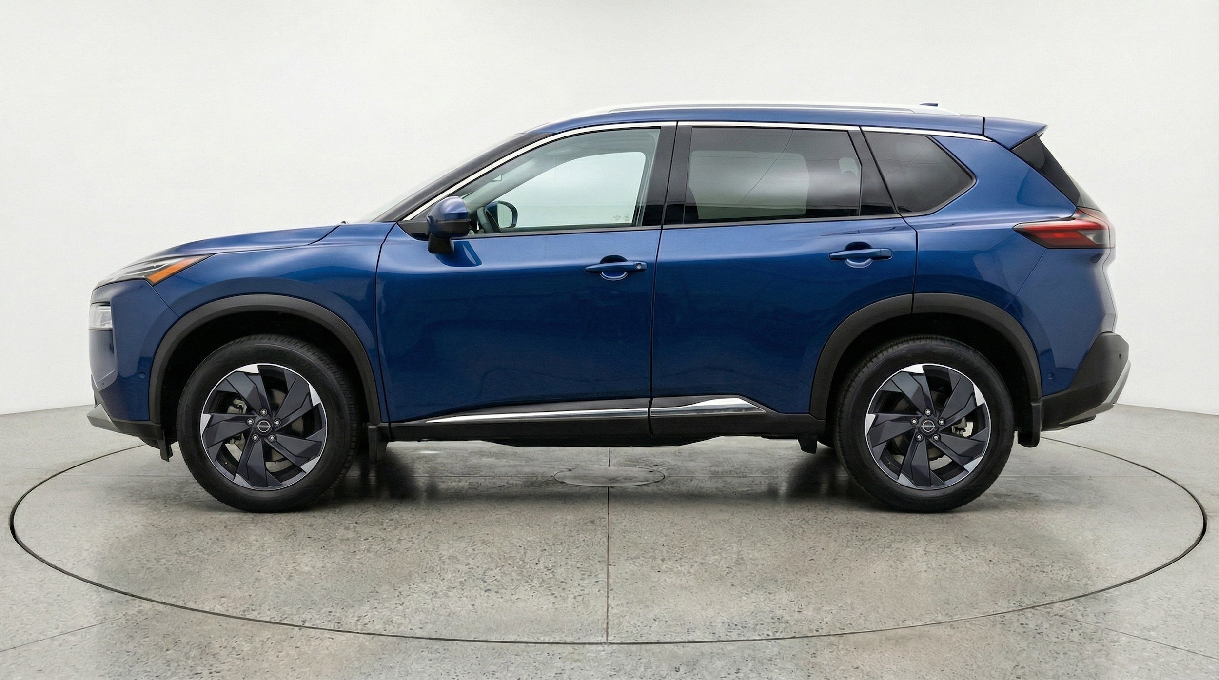 Thumbnail: 2025 Nissan Rogue - 5