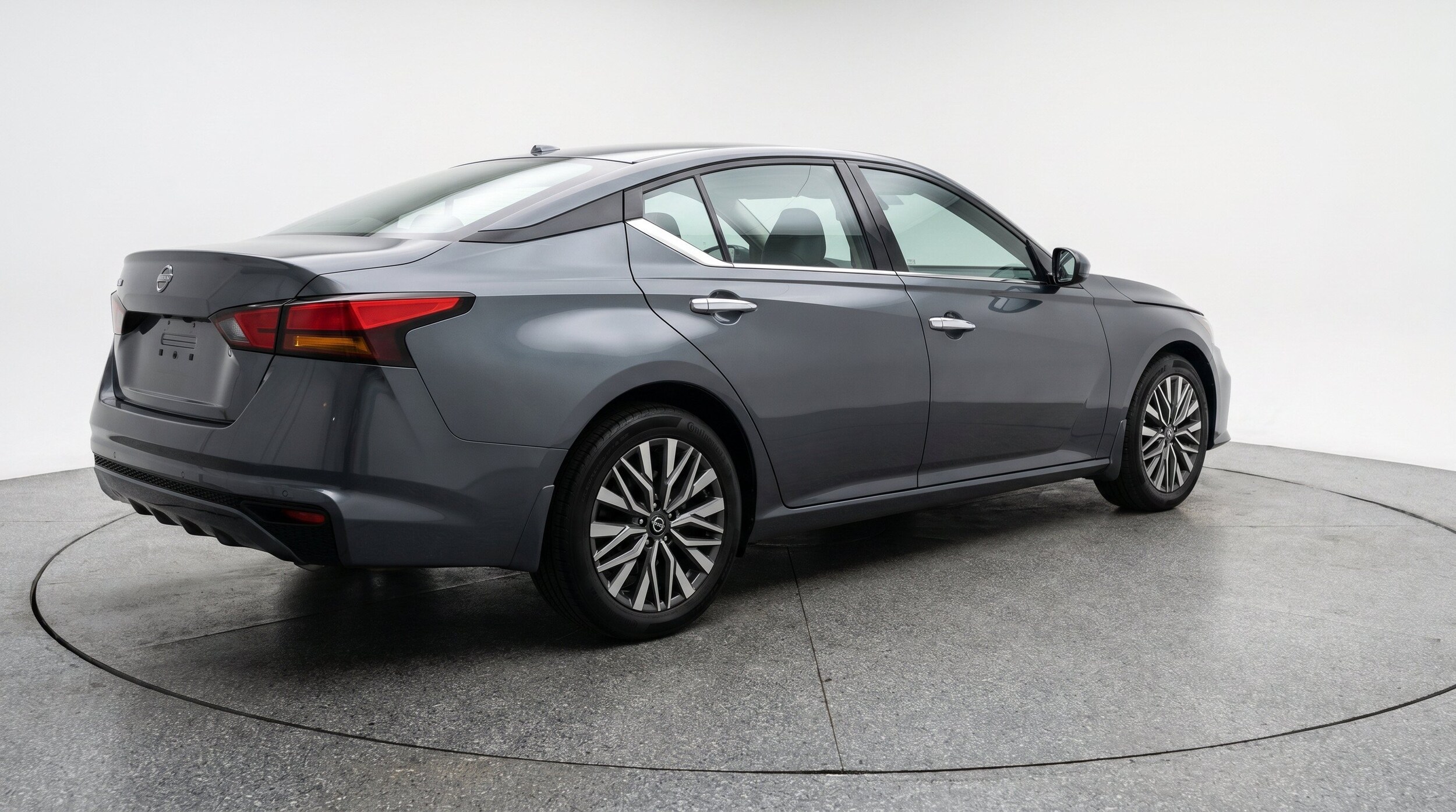 Thumbnail: 2025 Nissan Altima - 9