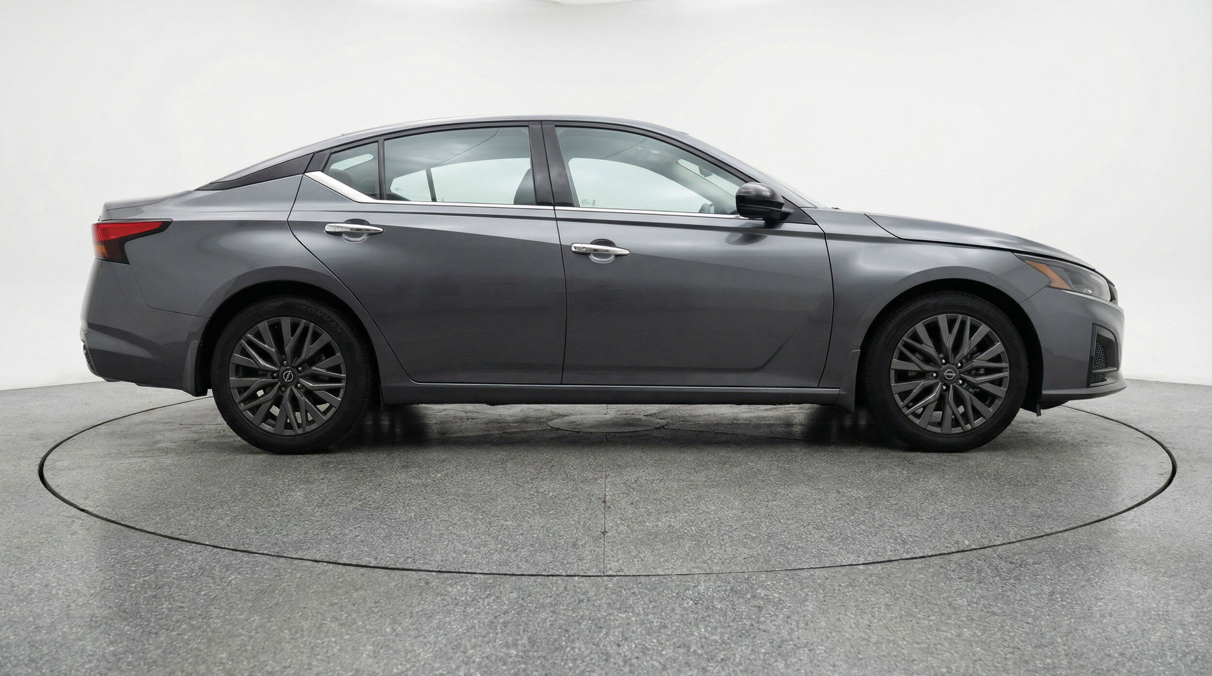 Thumbnail: 2025 Nissan Altima - 11