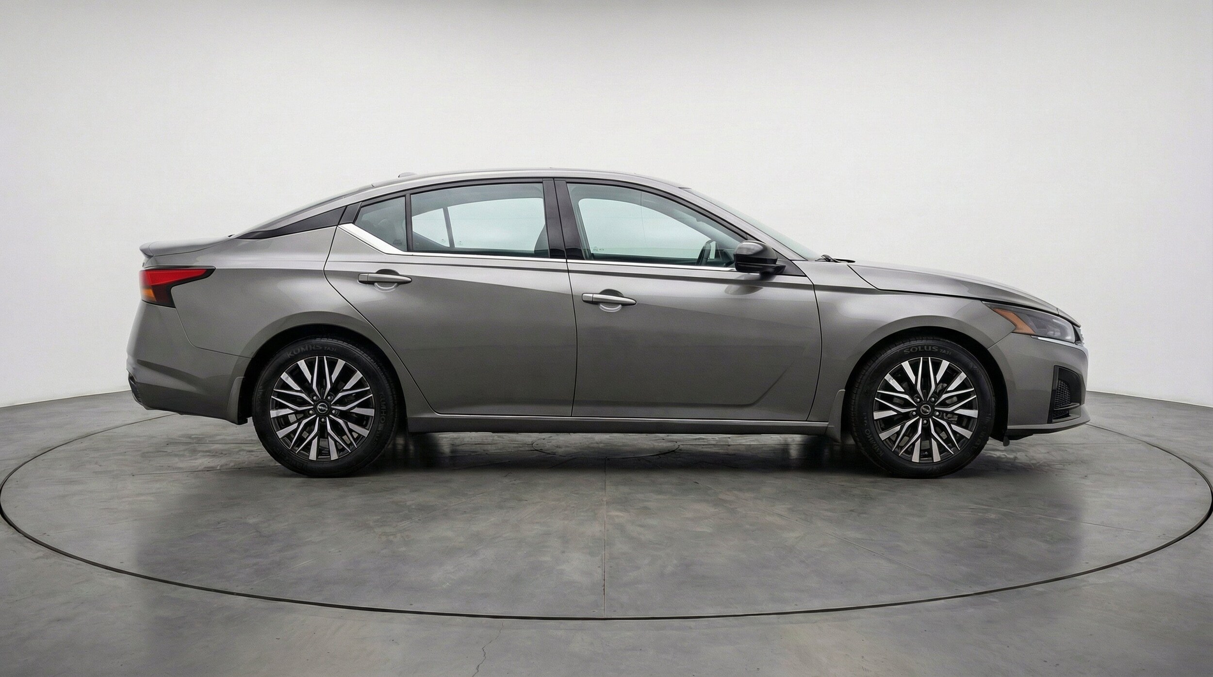 Thumbnail: 2025 Nissan Altima - 11