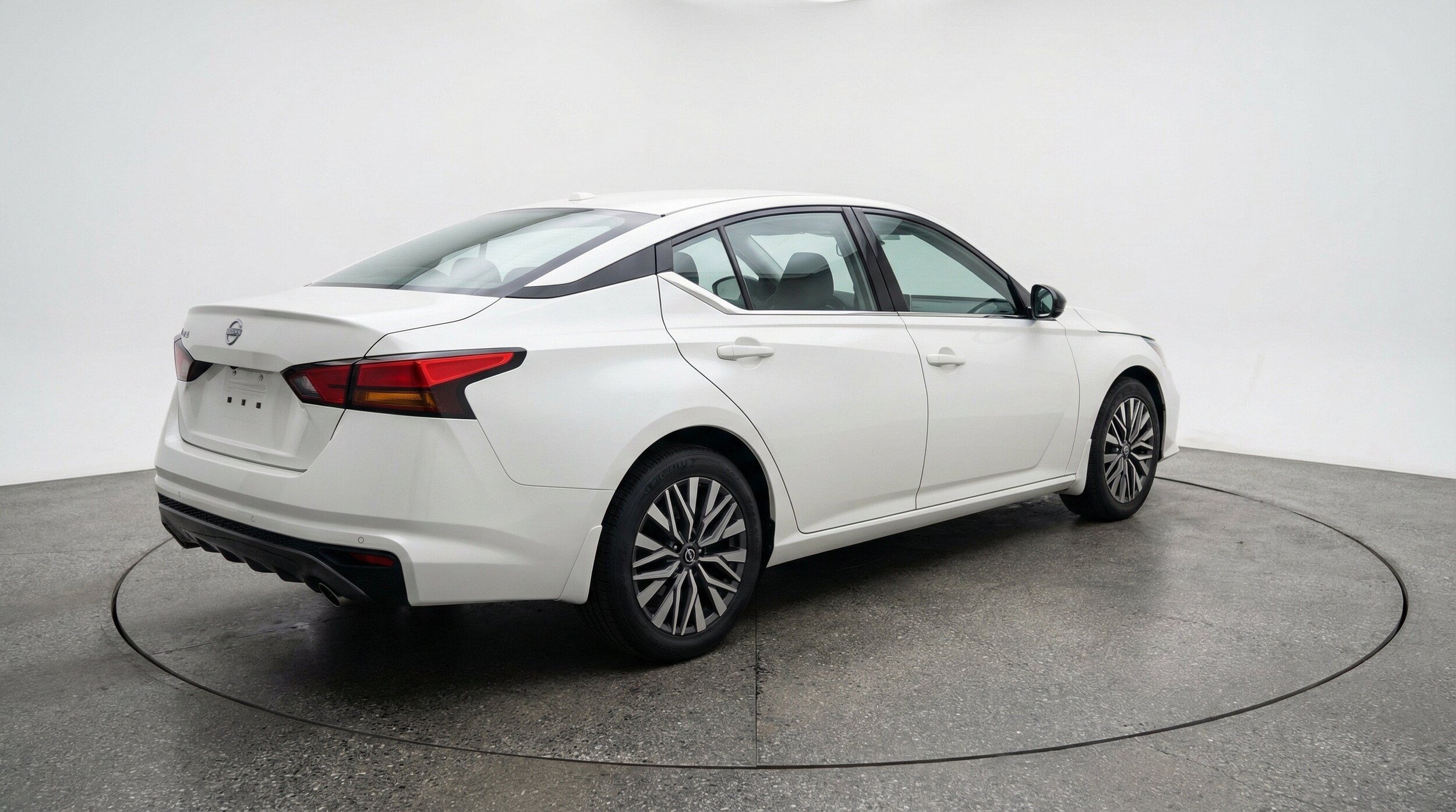 Thumbnail: 2025 Nissan Altima - 9