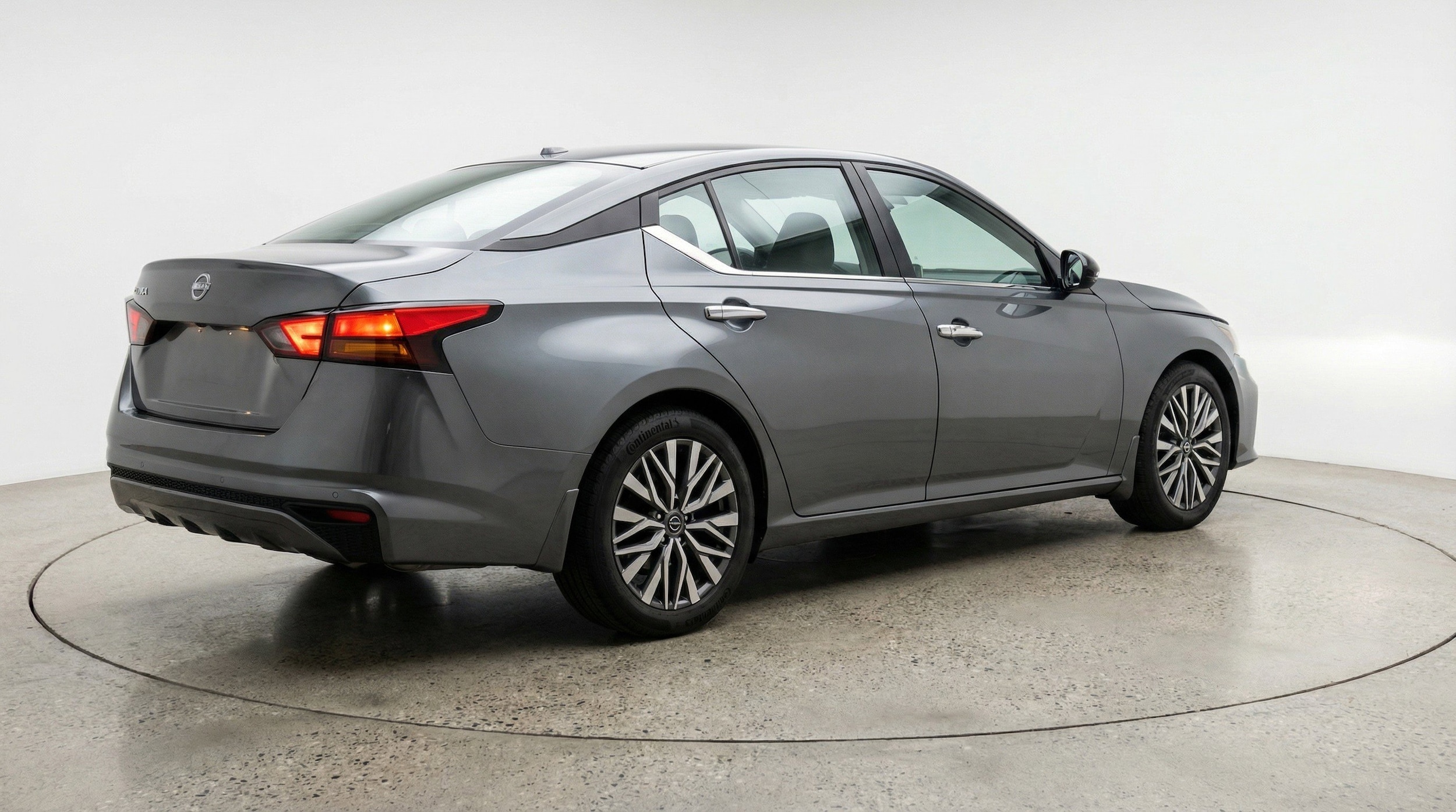 Thumbnail: 2025 Nissan Altima - 9