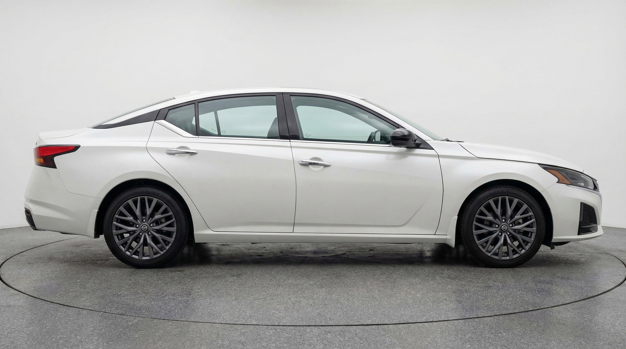 Thumbnail: 2025 Nissan Altima - 11