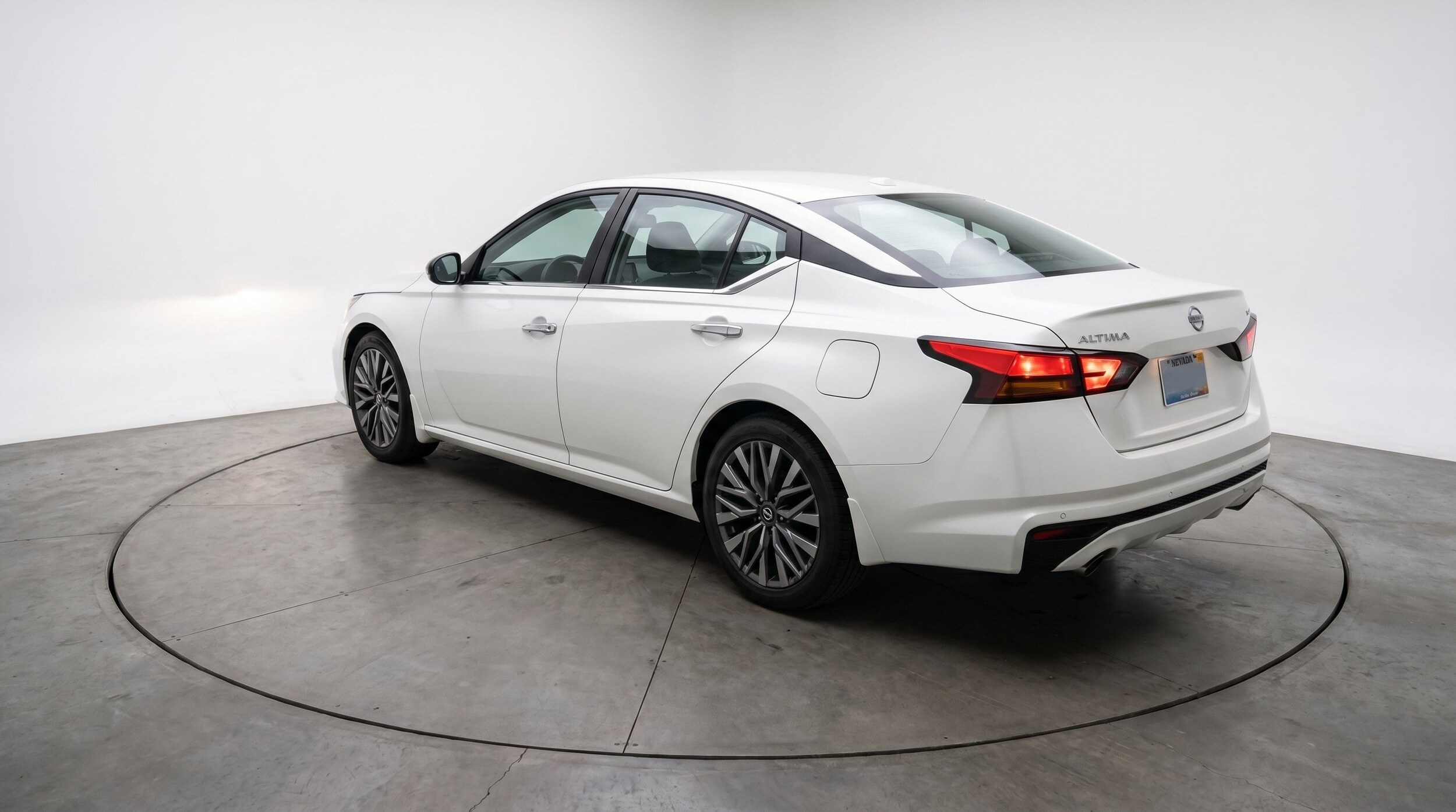 Thumbnail: 2025 Nissan Altima - 6