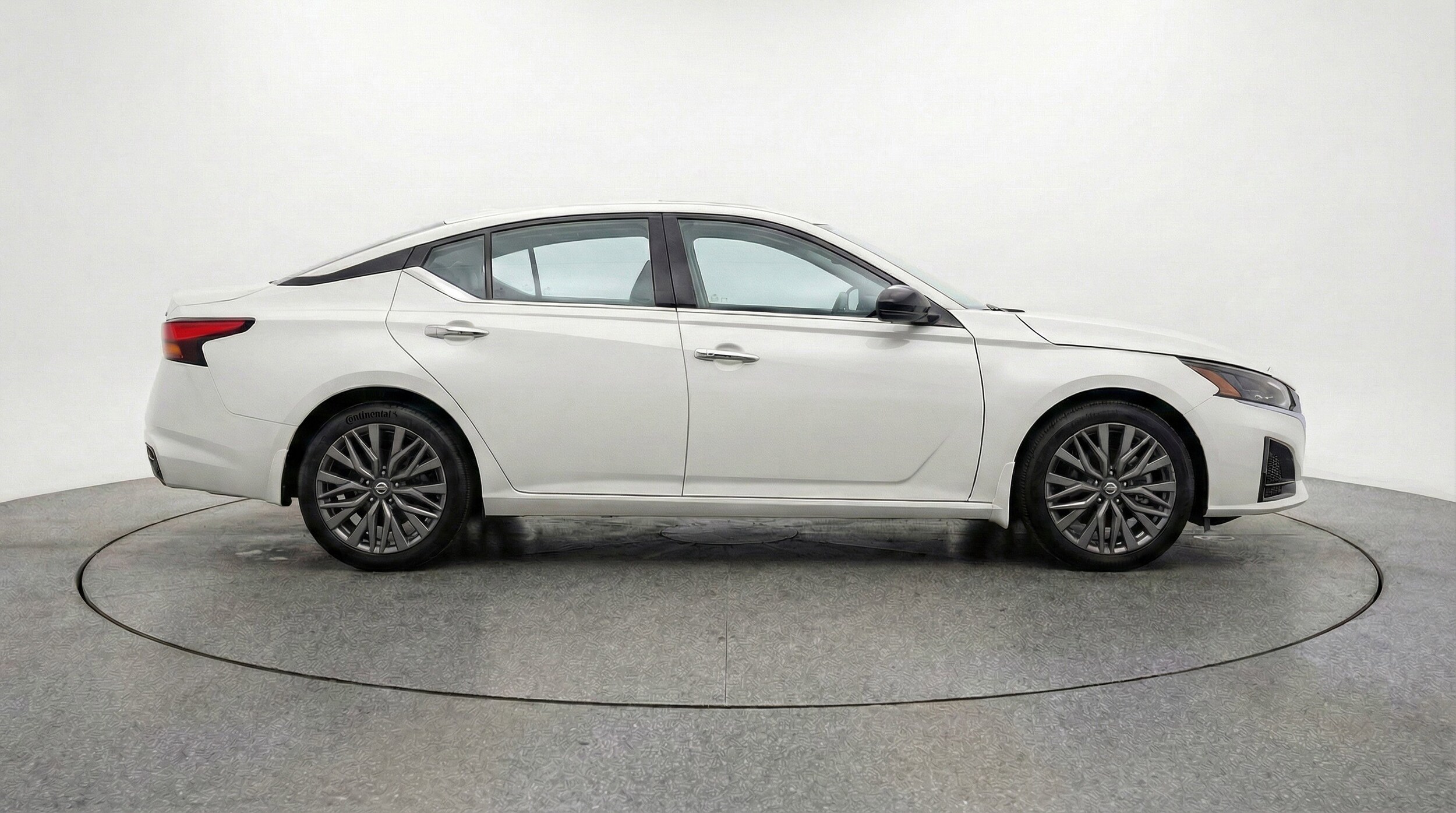 Thumbnail: 2025 Nissan Altima - 11
