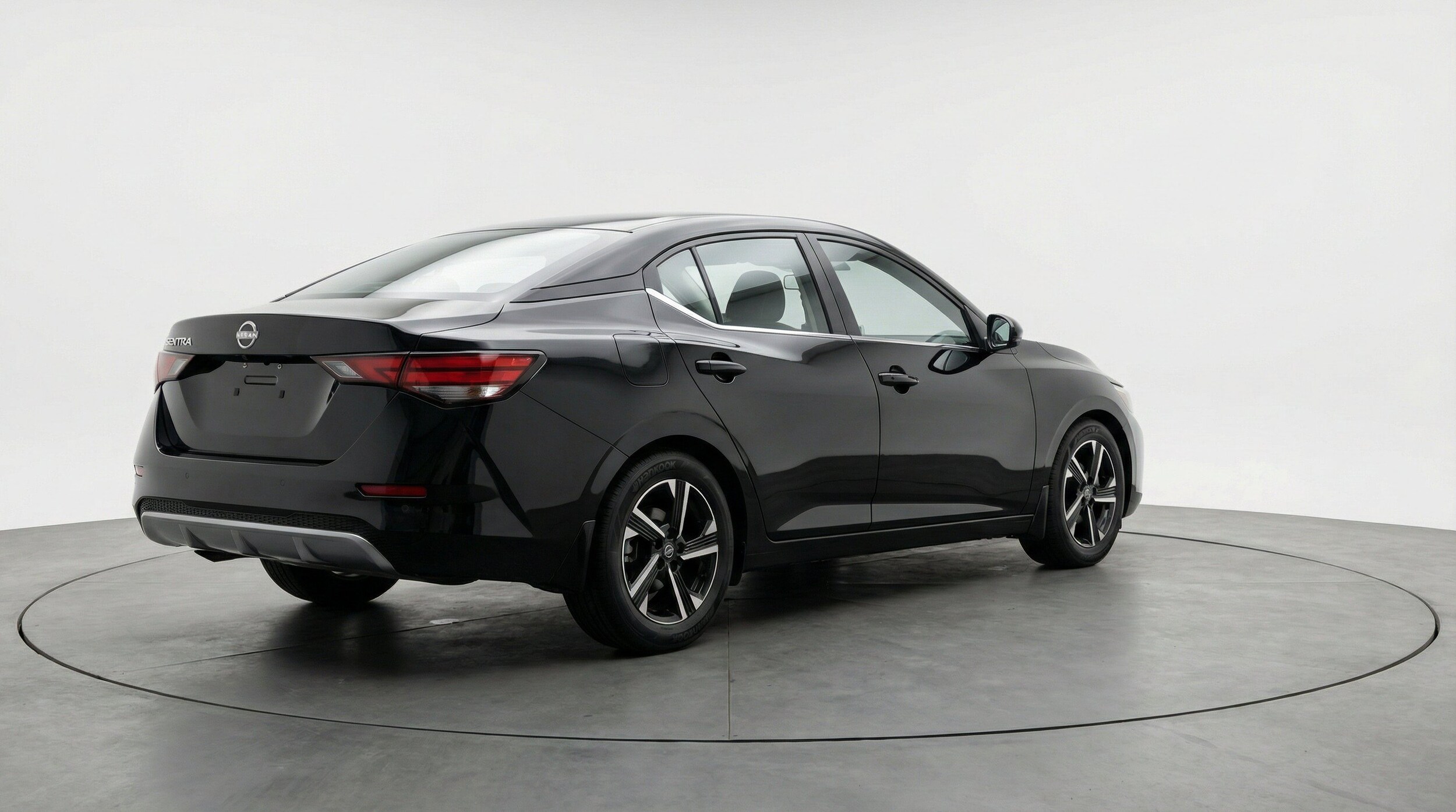 Thumbnail: 2025 Nissan Sentra - 9