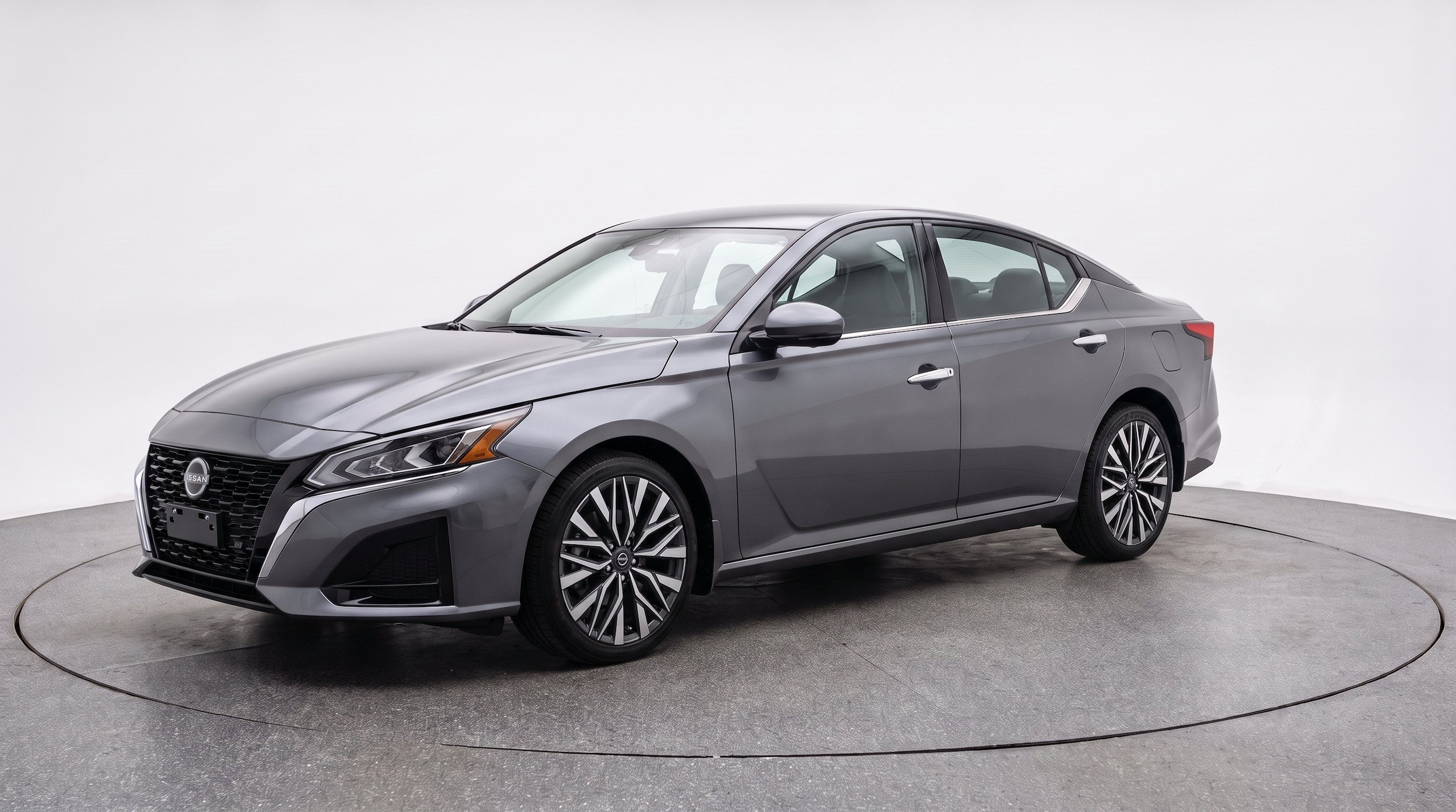 Thumbnail: 2025 Nissan Altima - 3