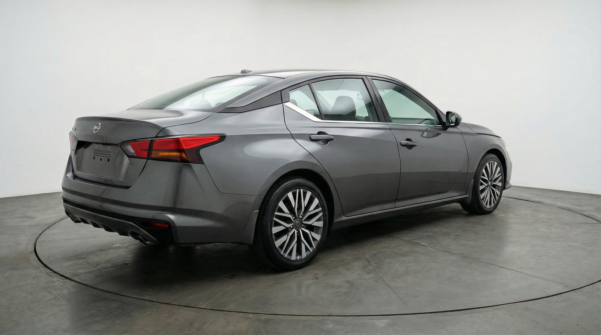 Thumbnail: 2025 Nissan Altima - 9