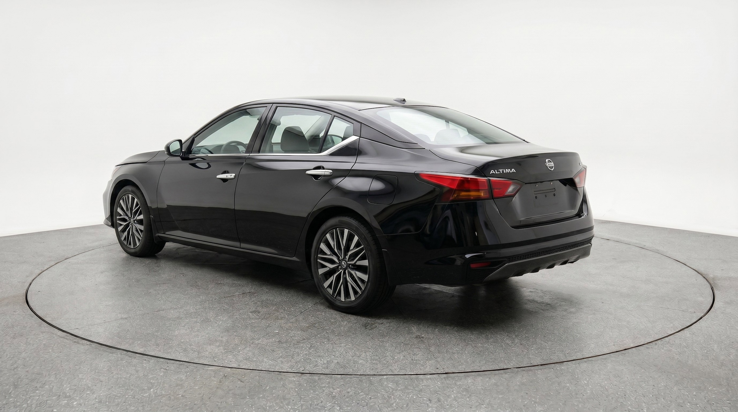 Thumbnail: 2025 Nissan Altima - 6