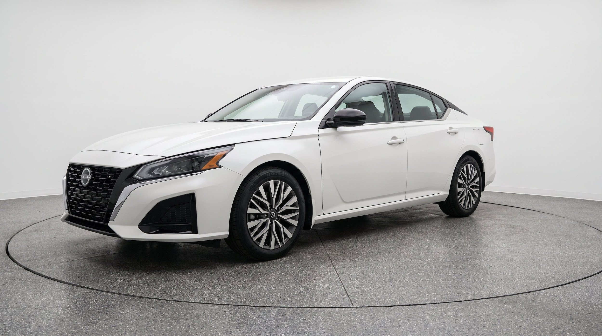 Thumbnail: 2025 Nissan Altima - 3
