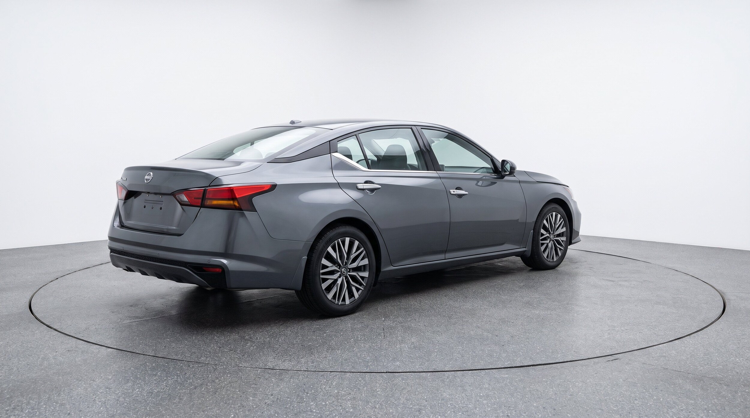Thumbnail: 2025 Nissan Altima - 9