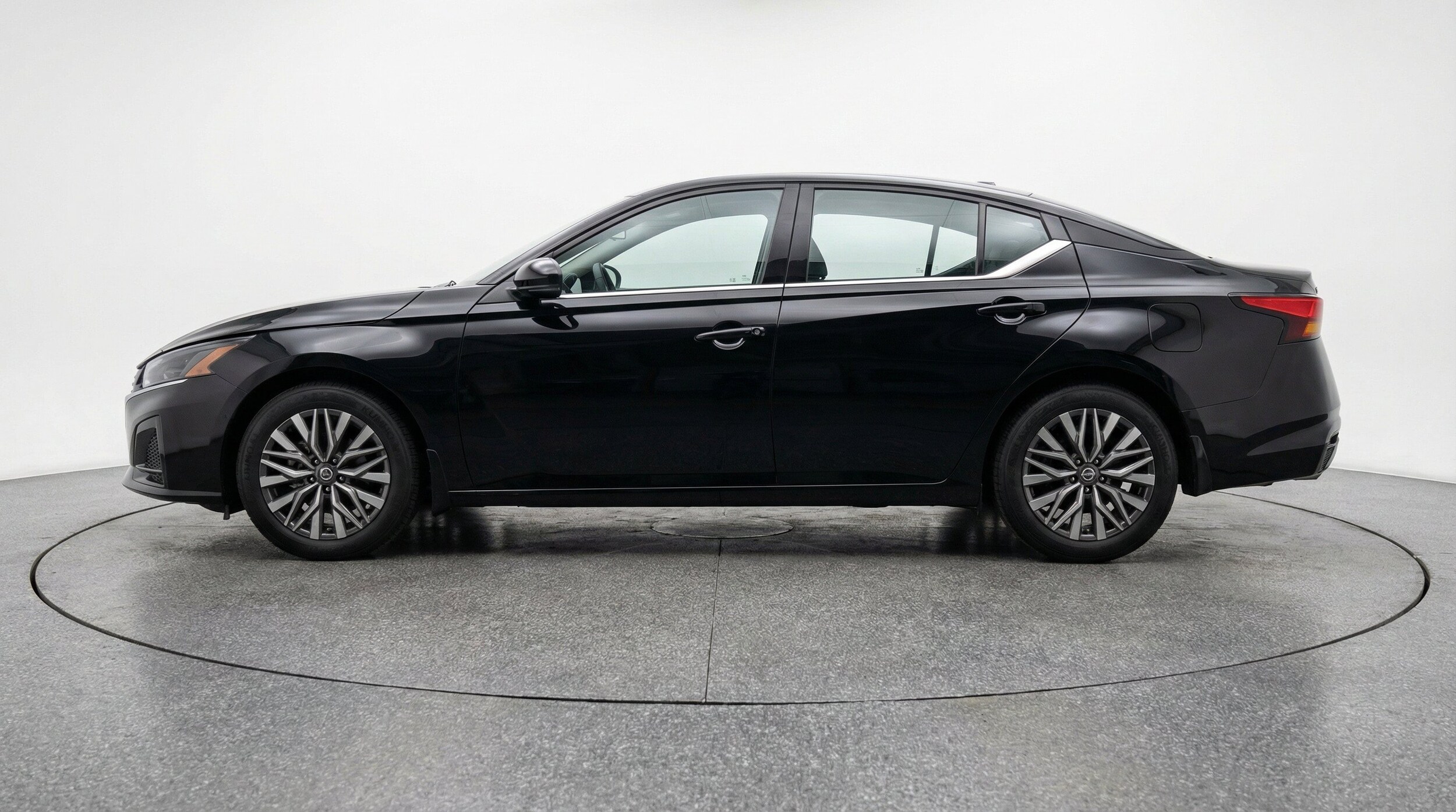 Thumbnail: 2026 Nissan Altima - 5