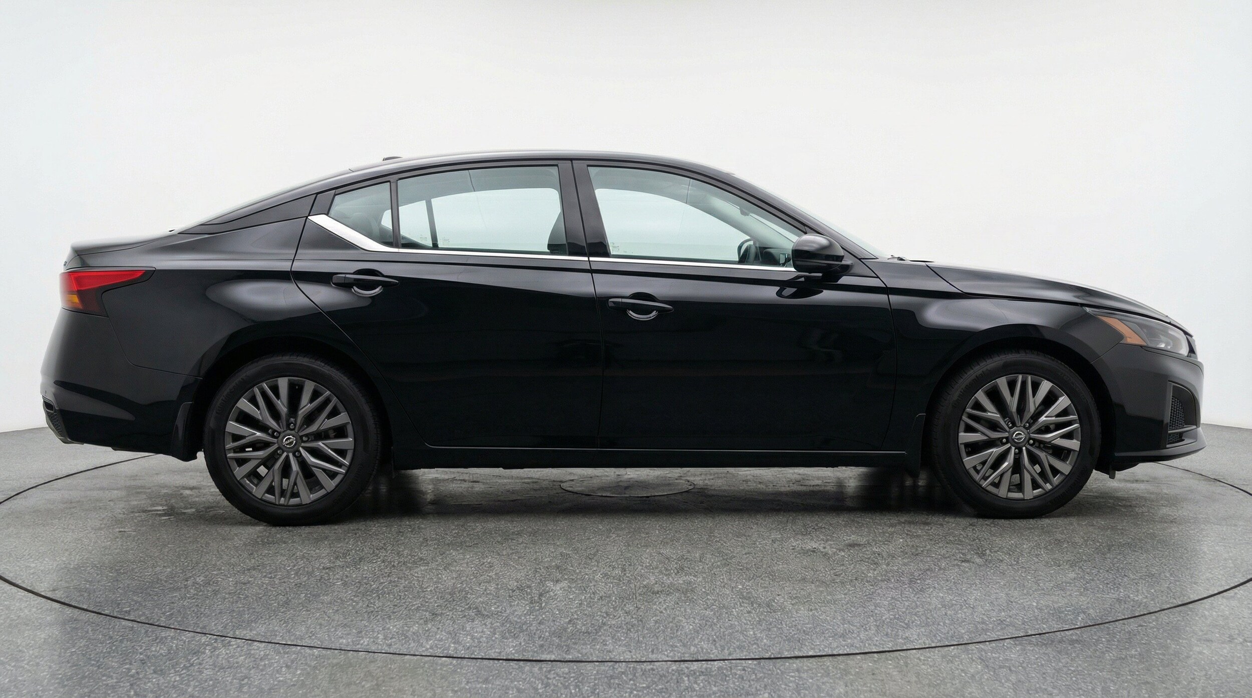 Thumbnail: 2025 Nissan Altima - 11