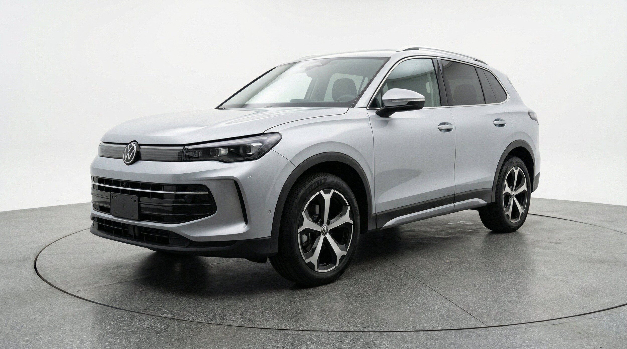 Thumbnail: 2026 Volkswagen Tiguan - 3