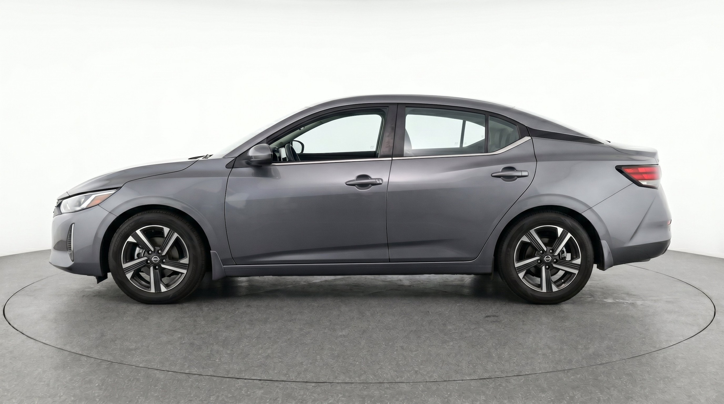Thumbnail: 2025 Nissan Sentra - 5