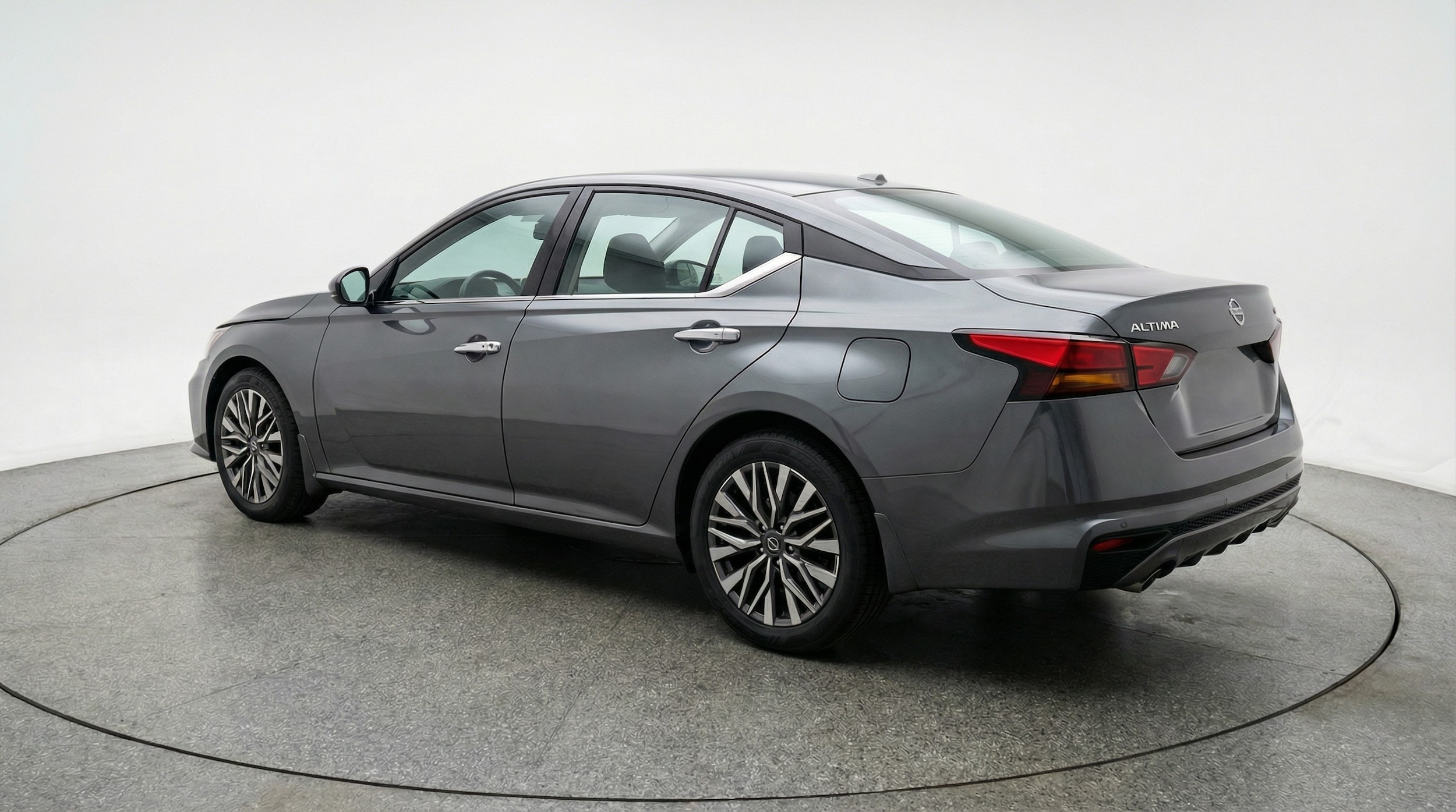 Thumbnail: 2025 Nissan Altima - 5