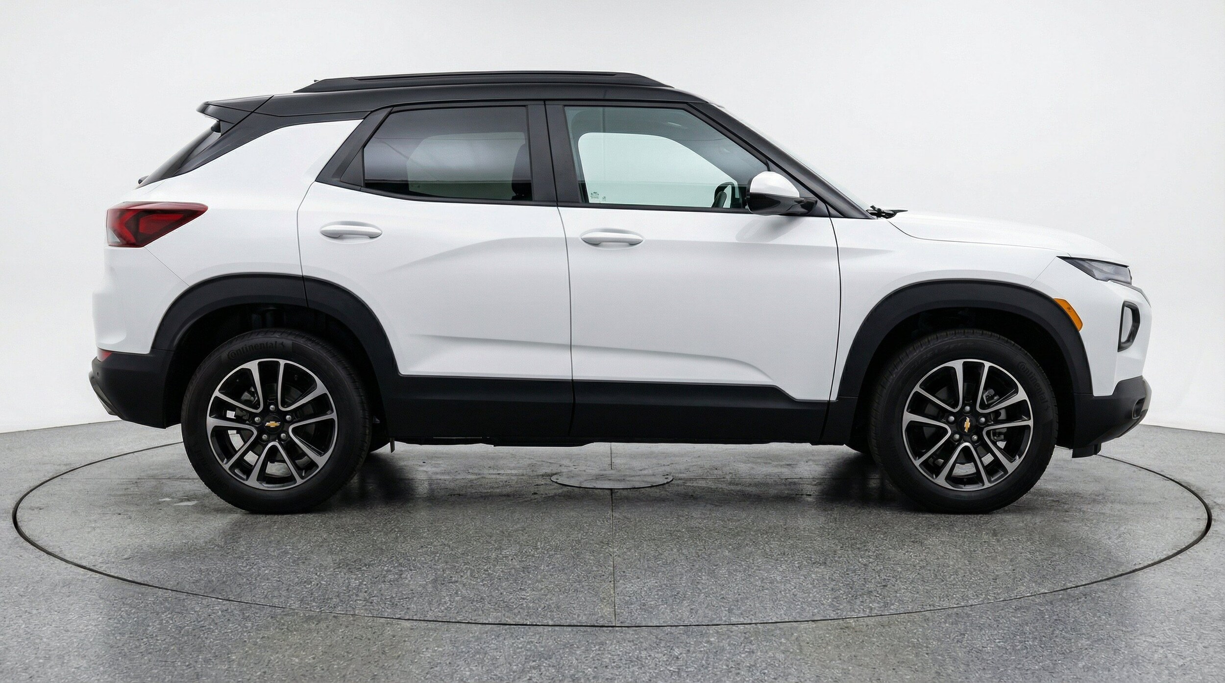 Thumbnail: 2025 Chevrolet TrailBlazer - 11