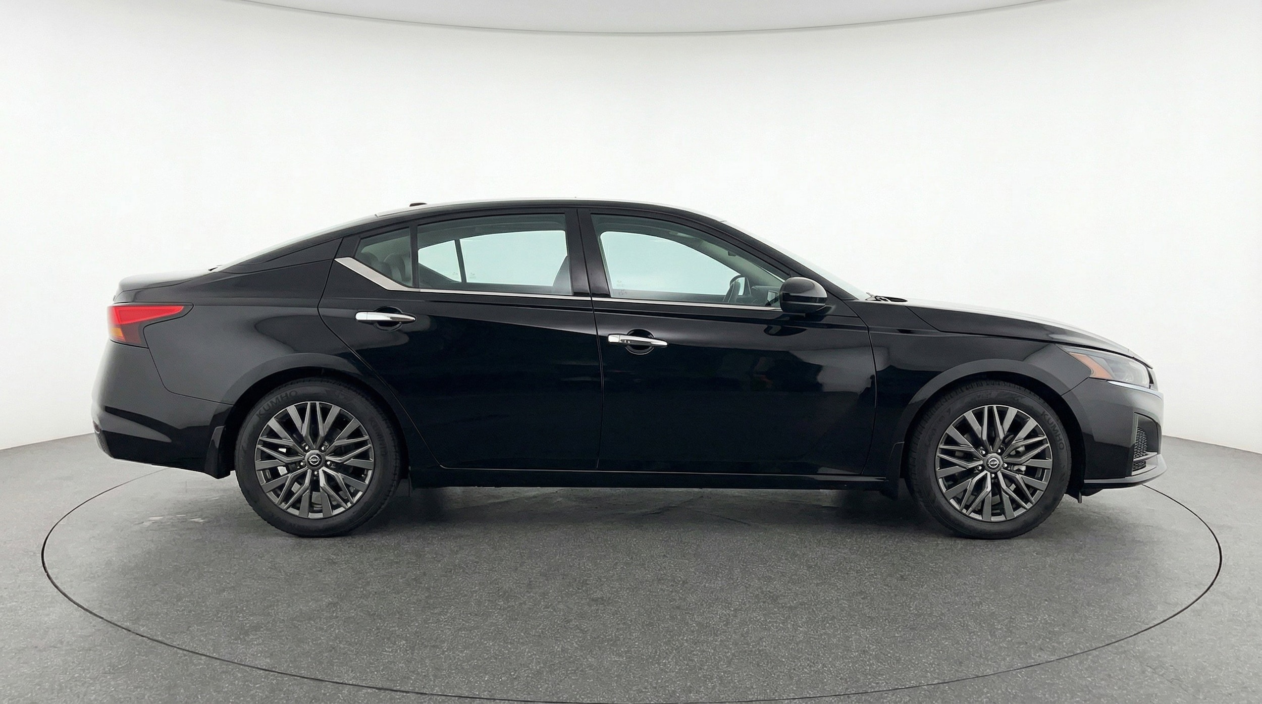 Thumbnail: 2025 Nissan Altima - 11