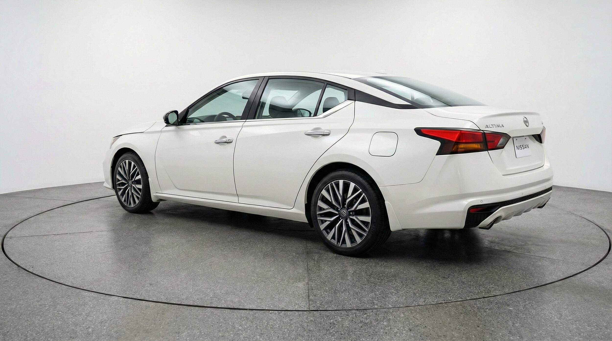 Thumbnail: 2025 Nissan Altima - 6