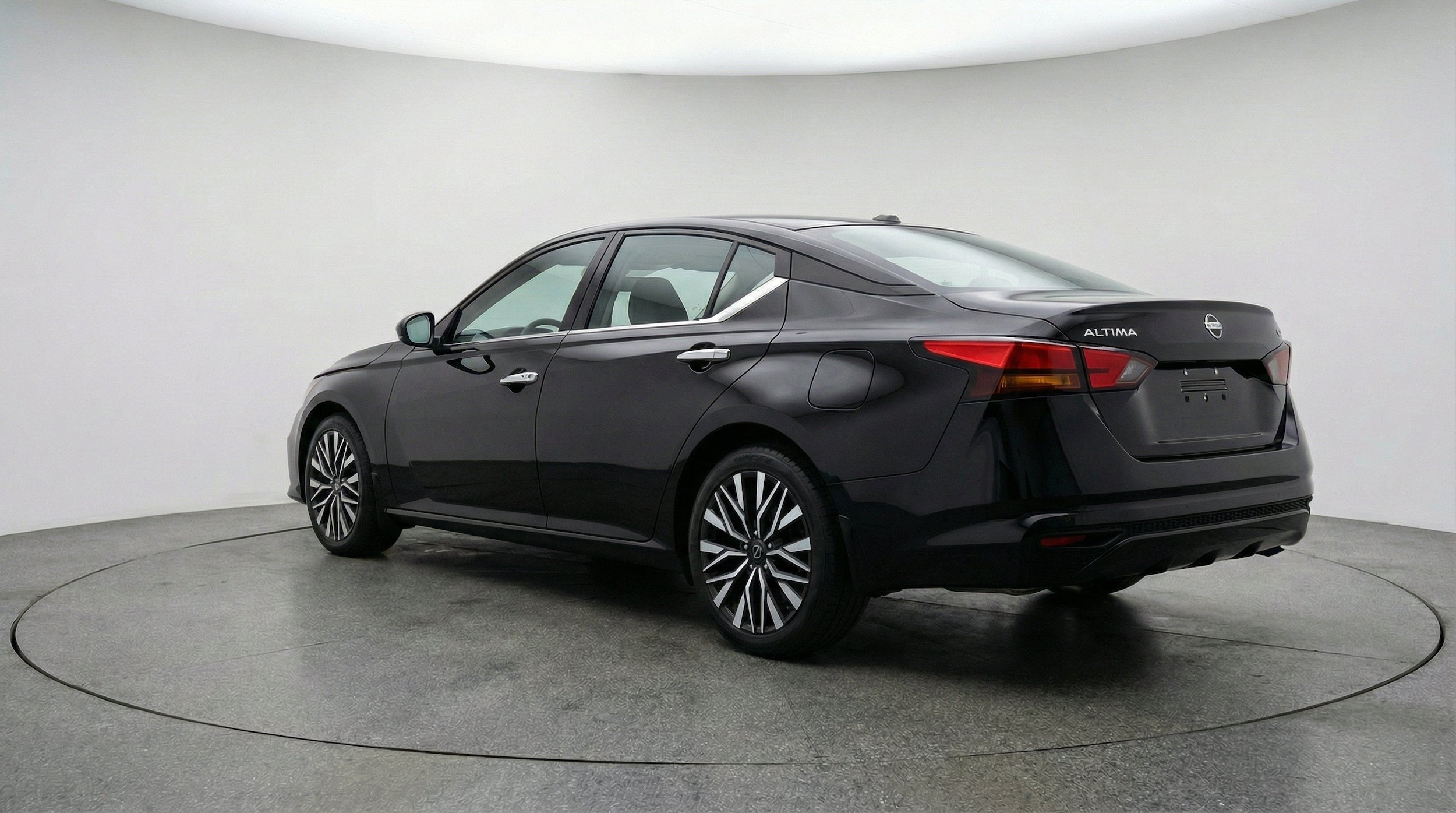 Thumbnail: 2025 Nissan Altima - 6