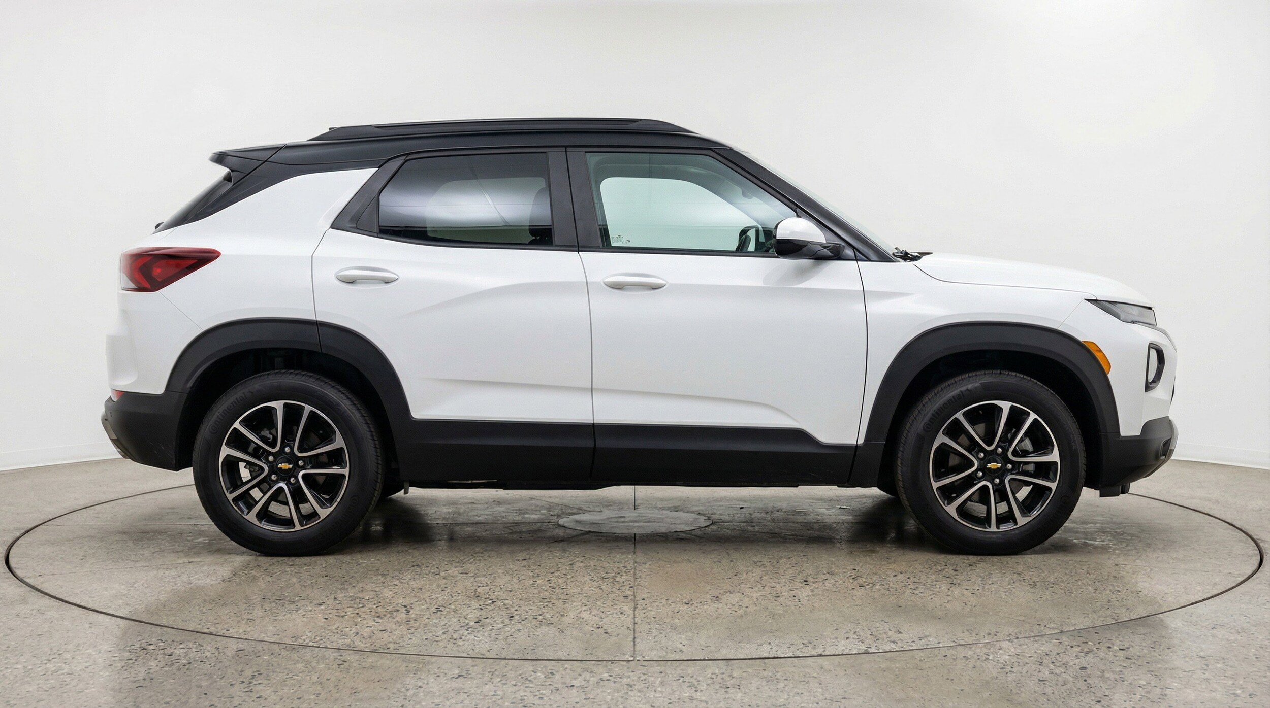 Thumbnail: 2025 Chevrolet TrailBlazer - 11