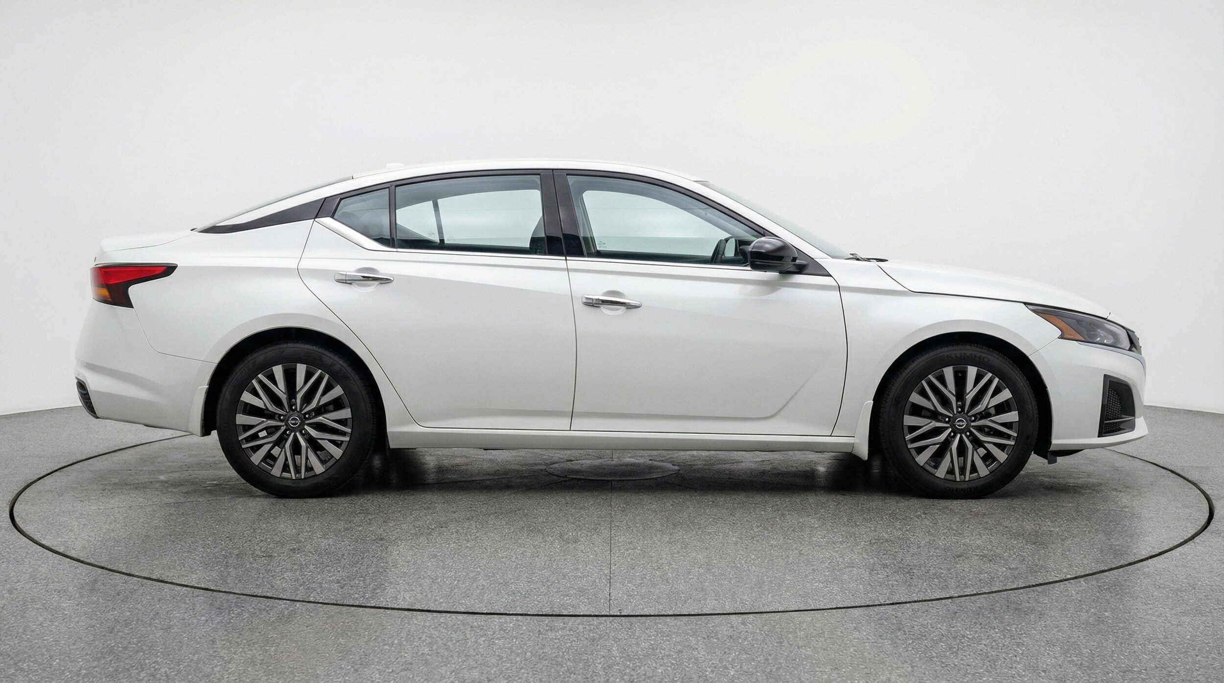 Thumbnail: 2025 Nissan Altima - 11