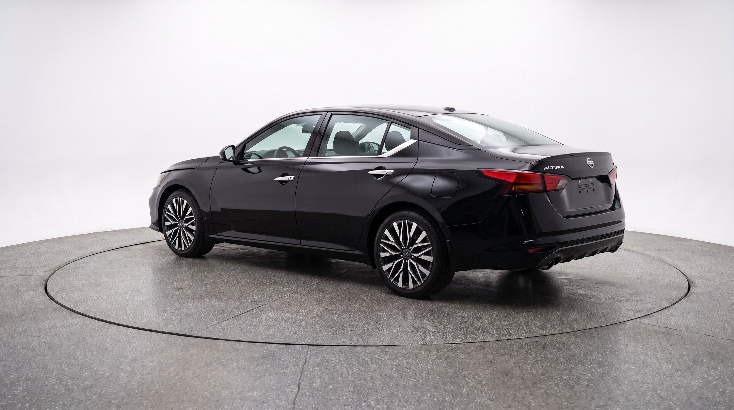 Thumbnail: 2025 Nissan Altima - 6