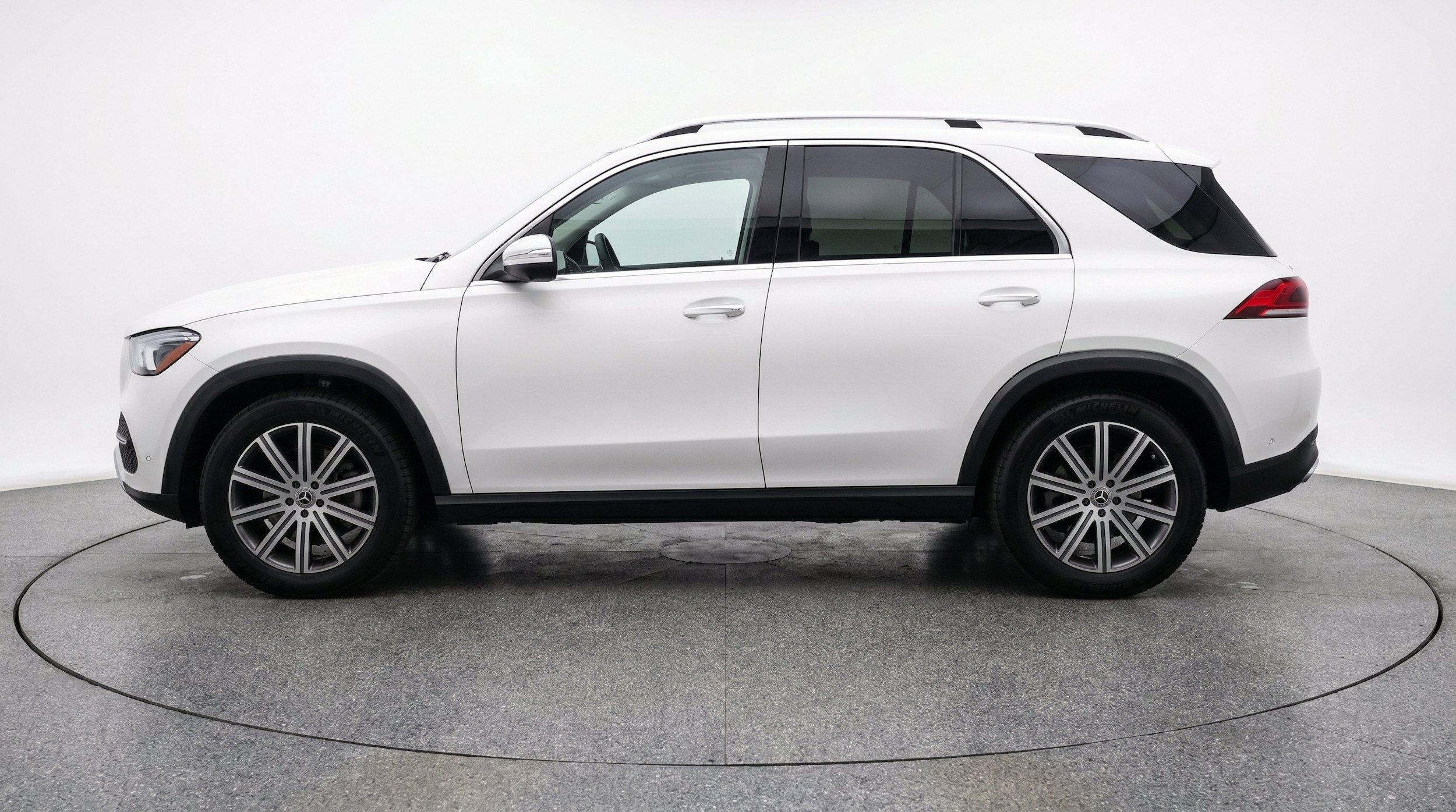 Thumbnail: 2026 Mercedes-Benz GLE - 5