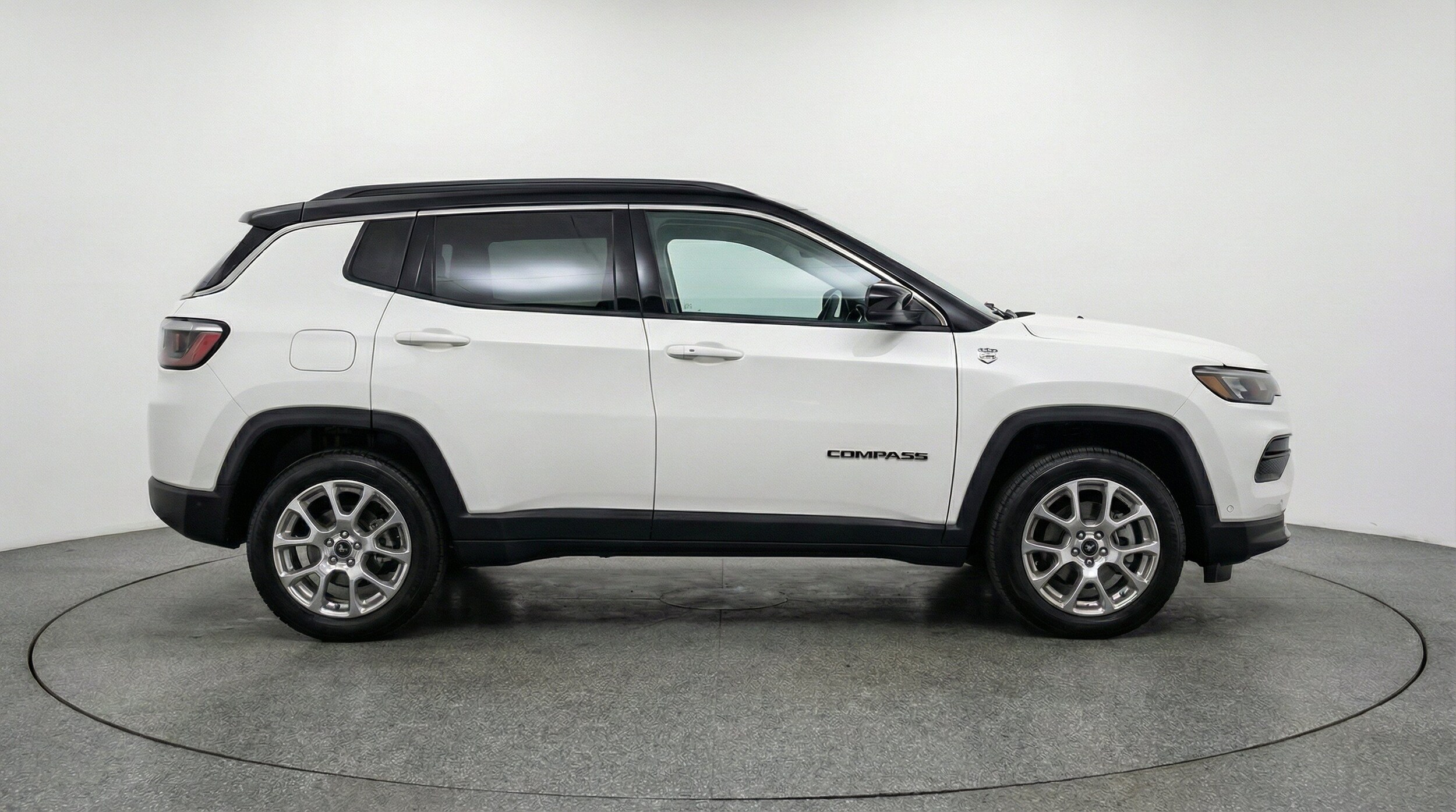Thumbnail: 2025 Jeep Compass - 11