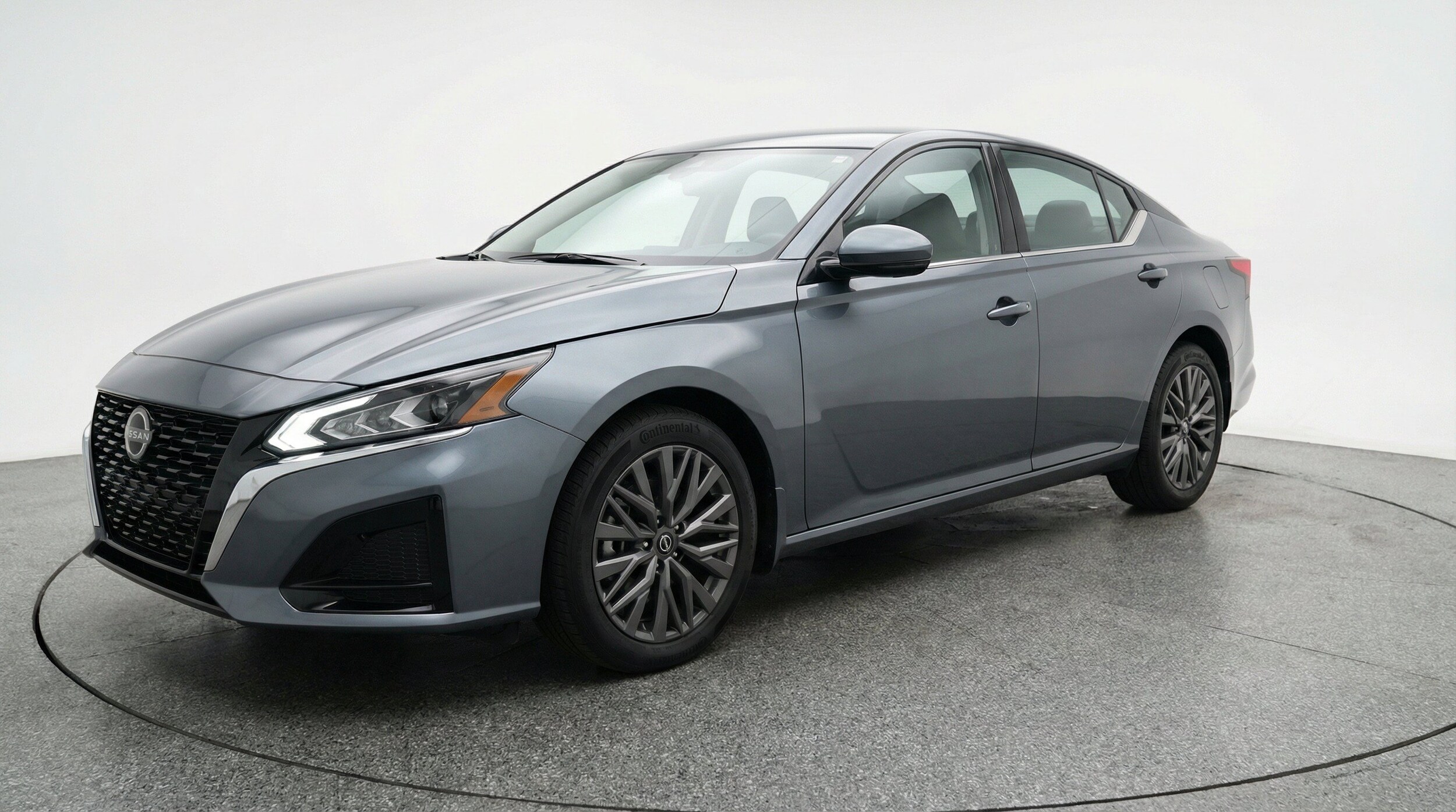 Thumbnail: 2025 Nissan Altima - 3