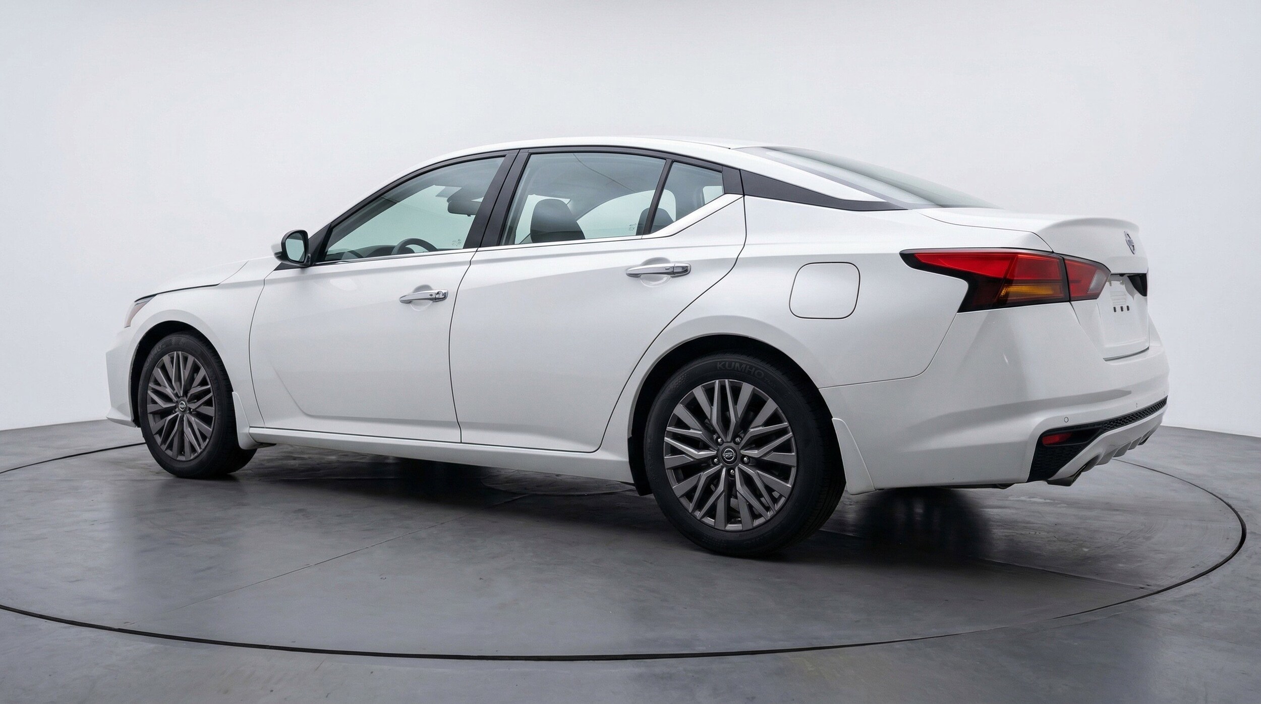 Thumbnail: 2025 Nissan Altima - 6