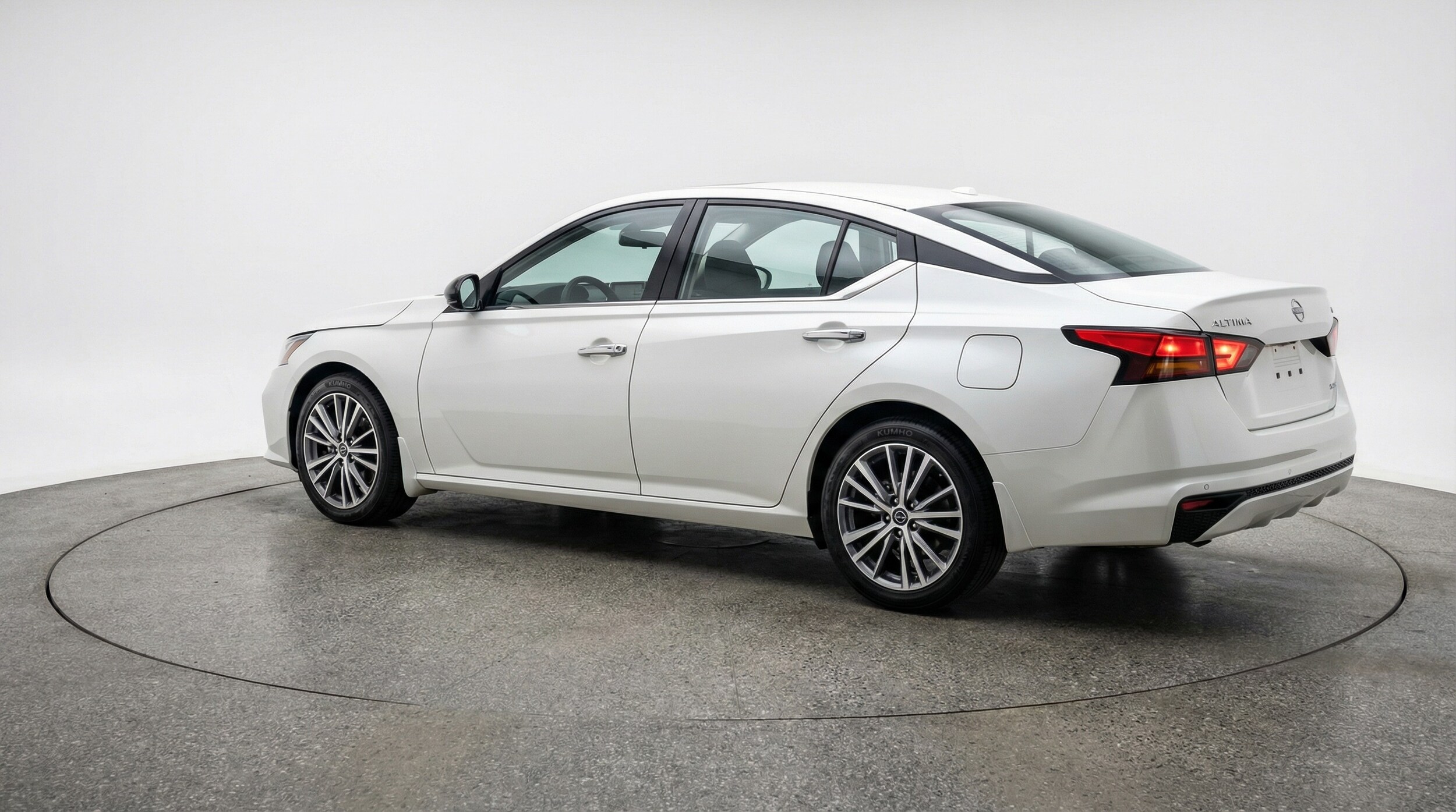 Thumbnail: 2025 Nissan Altima - 5