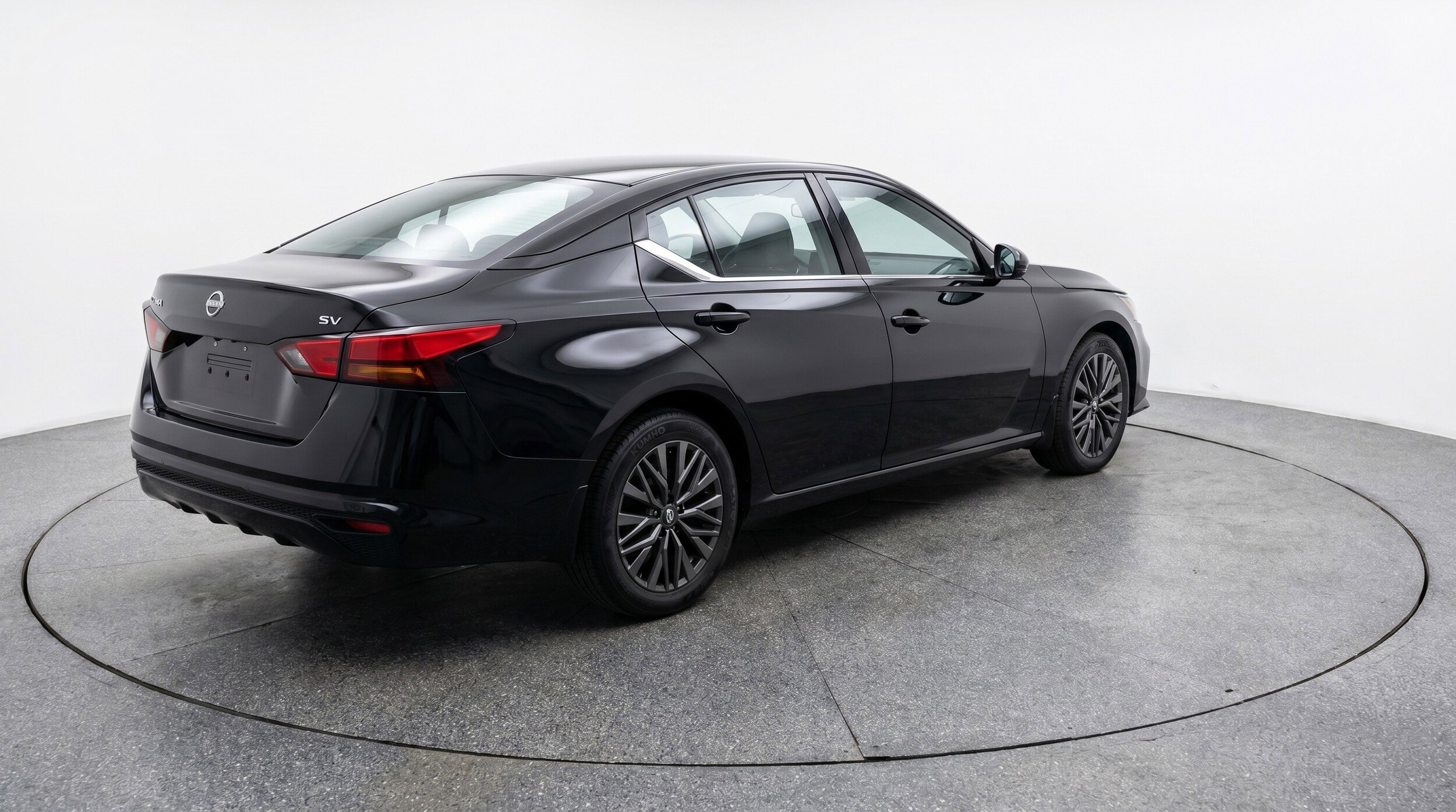 Thumbnail: 2025 Nissan Altima - 9