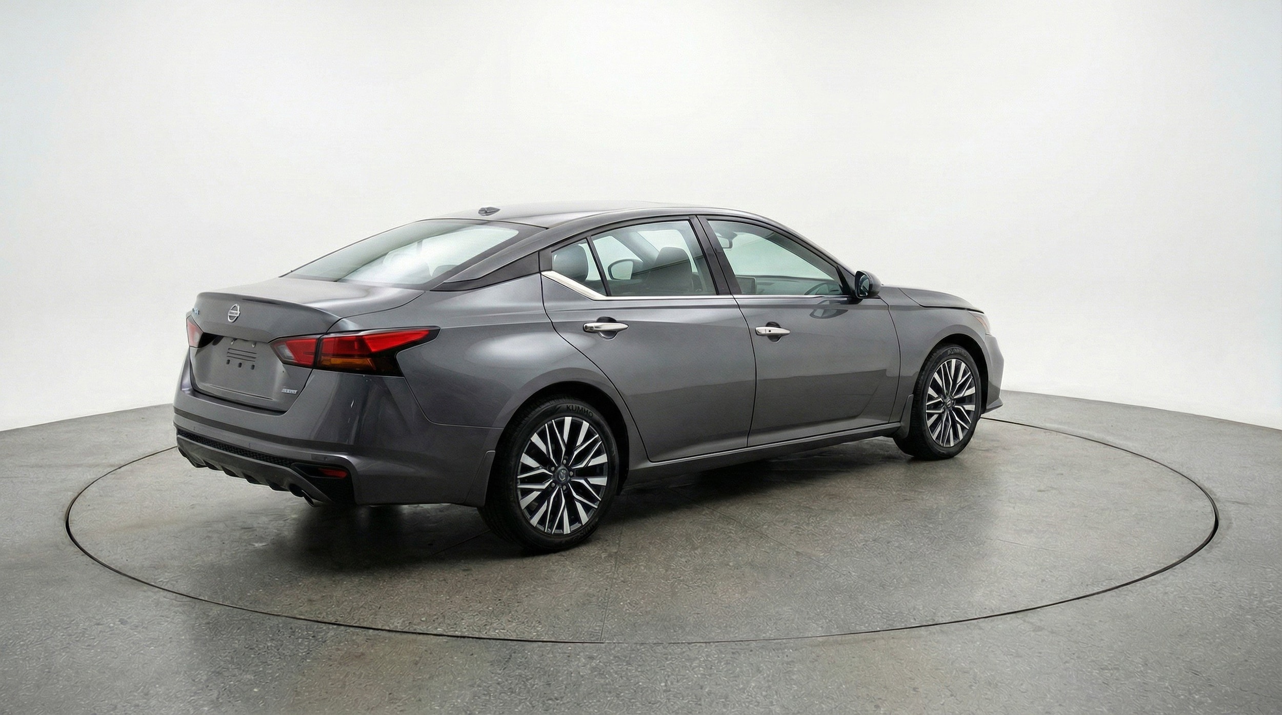Thumbnail: 2025 Nissan Altima - 9