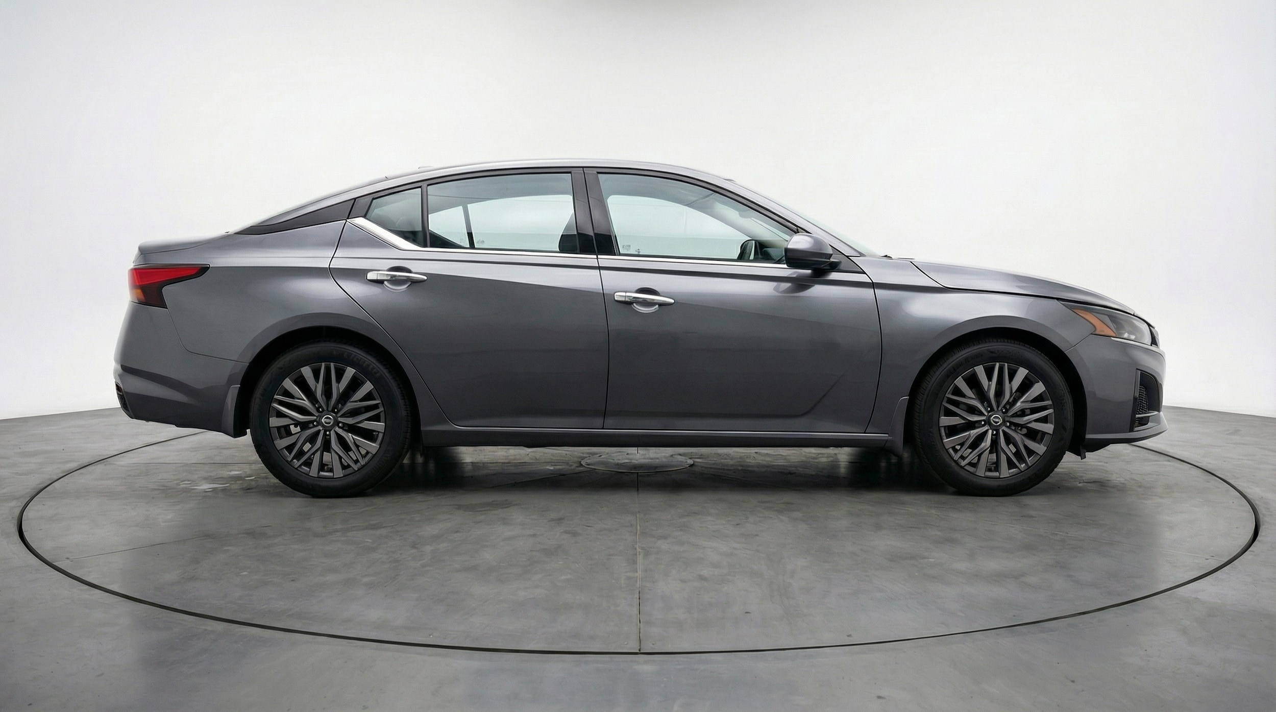 Thumbnail: 2025 Nissan Altima - 8