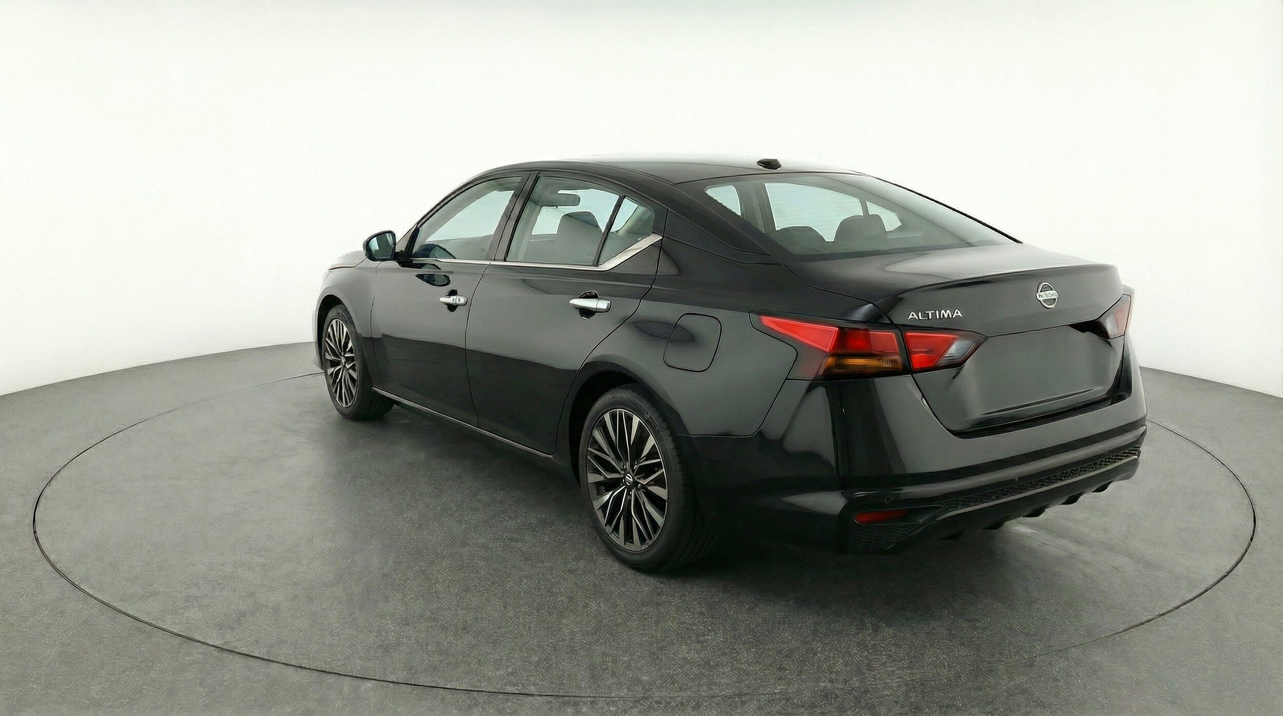 Thumbnail: 2025 Nissan Altima - 6