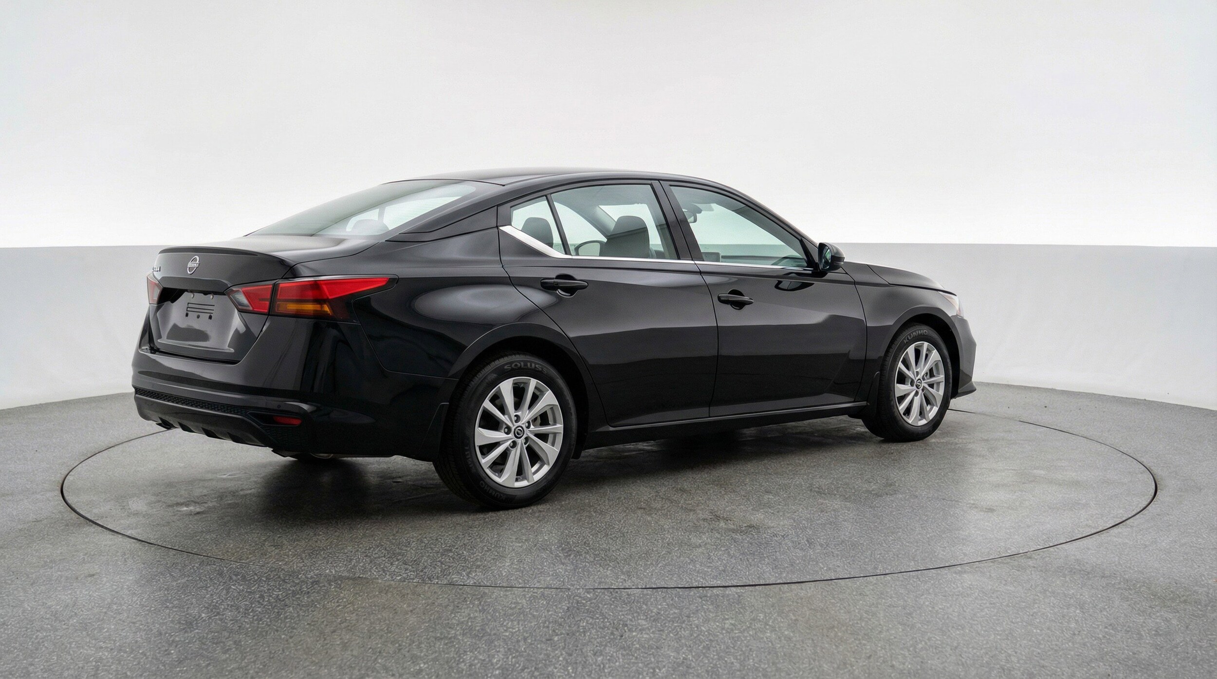 Thumbnail: 2025 Nissan Altima - 9