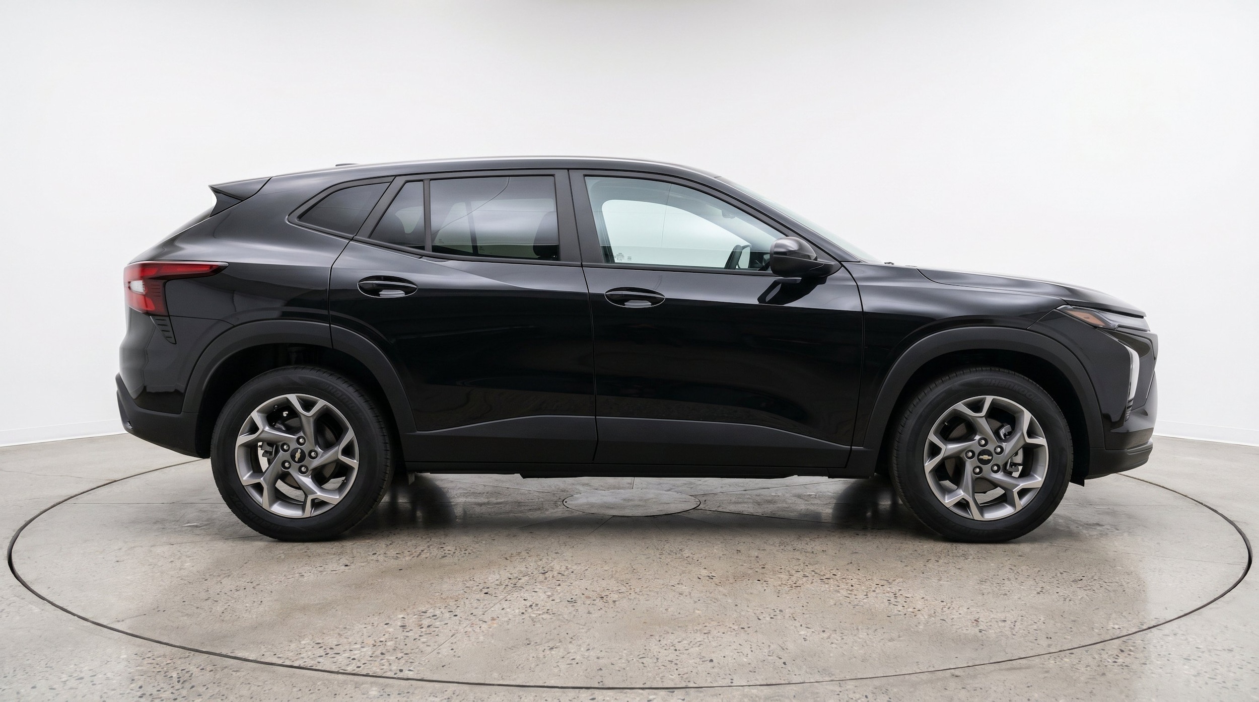 Thumbnail: 2025 Chevrolet Trax - 11