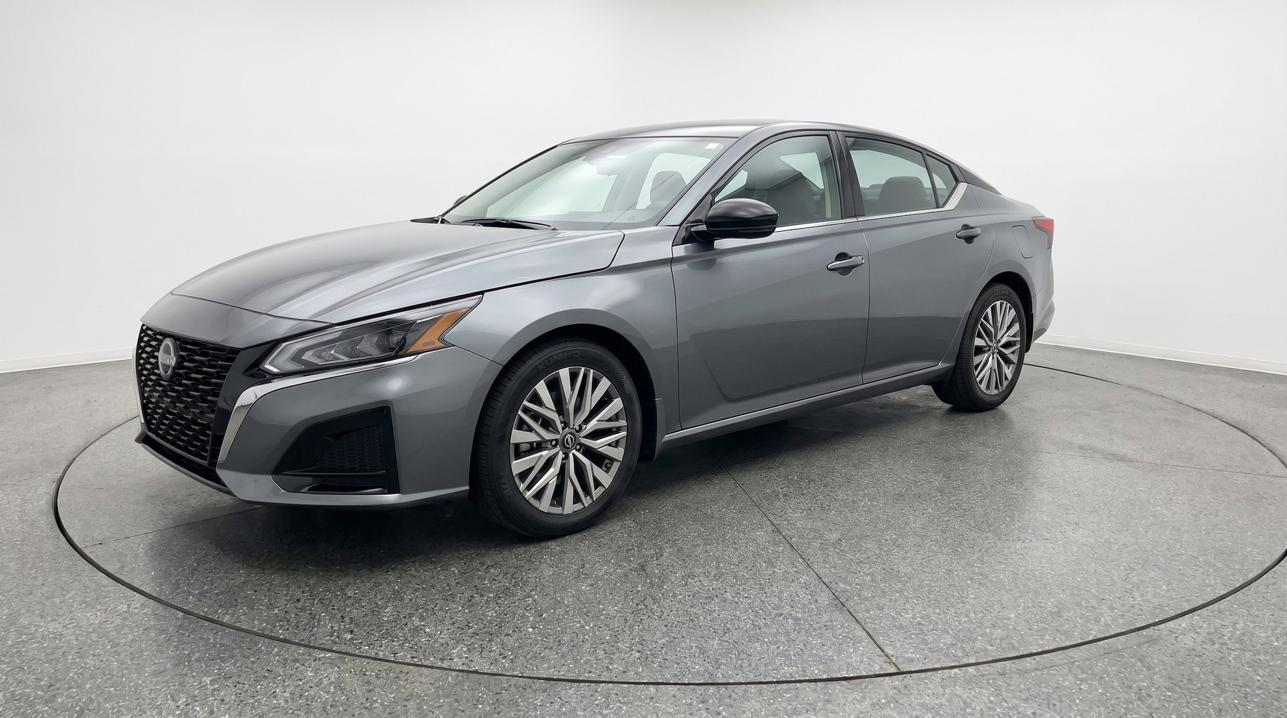 Thumbnail: 2025 Nissan Altima - 3