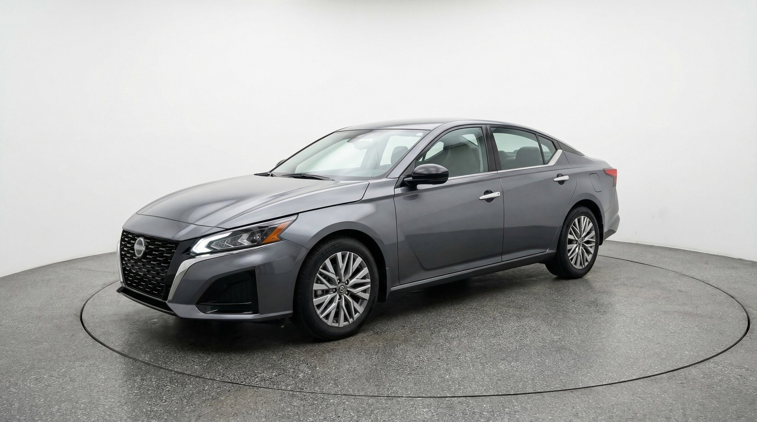 Thumbnail: 2025 Nissan Altima - 3