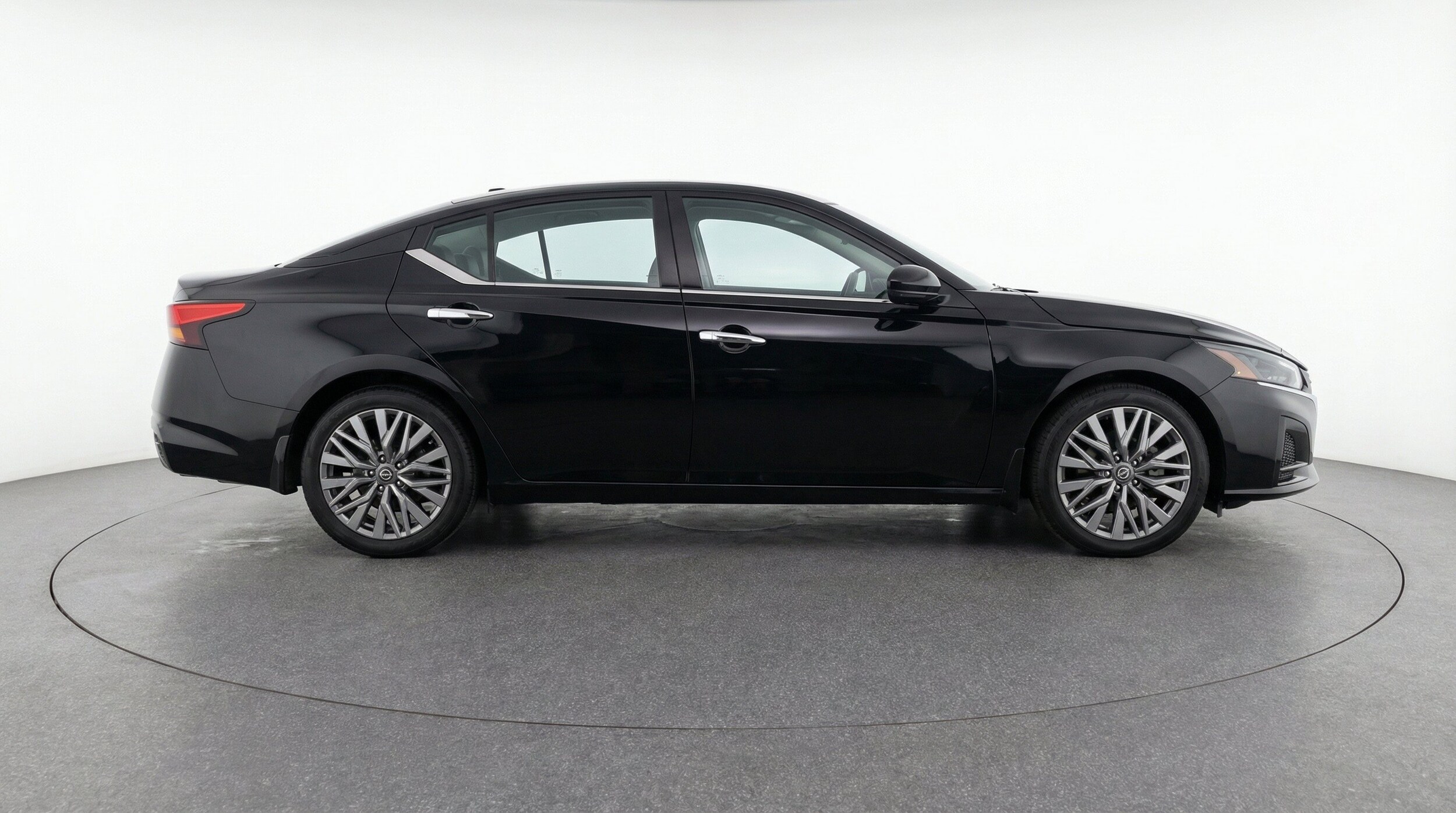 Thumbnail: 2025 Nissan Altima - 11
